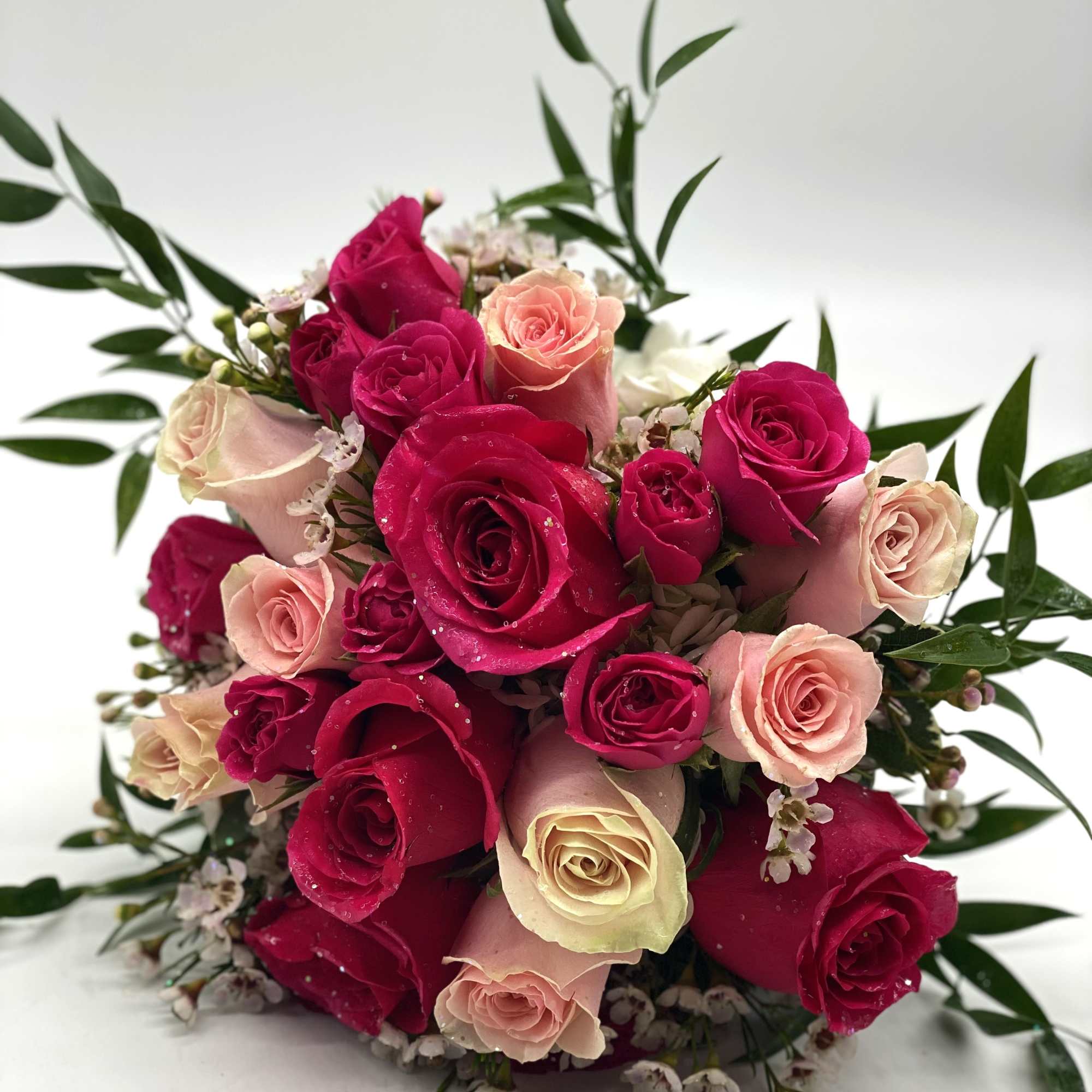 A gorgeous mix of hot pink &amp; light pink roses and spray, photo 3 of 4