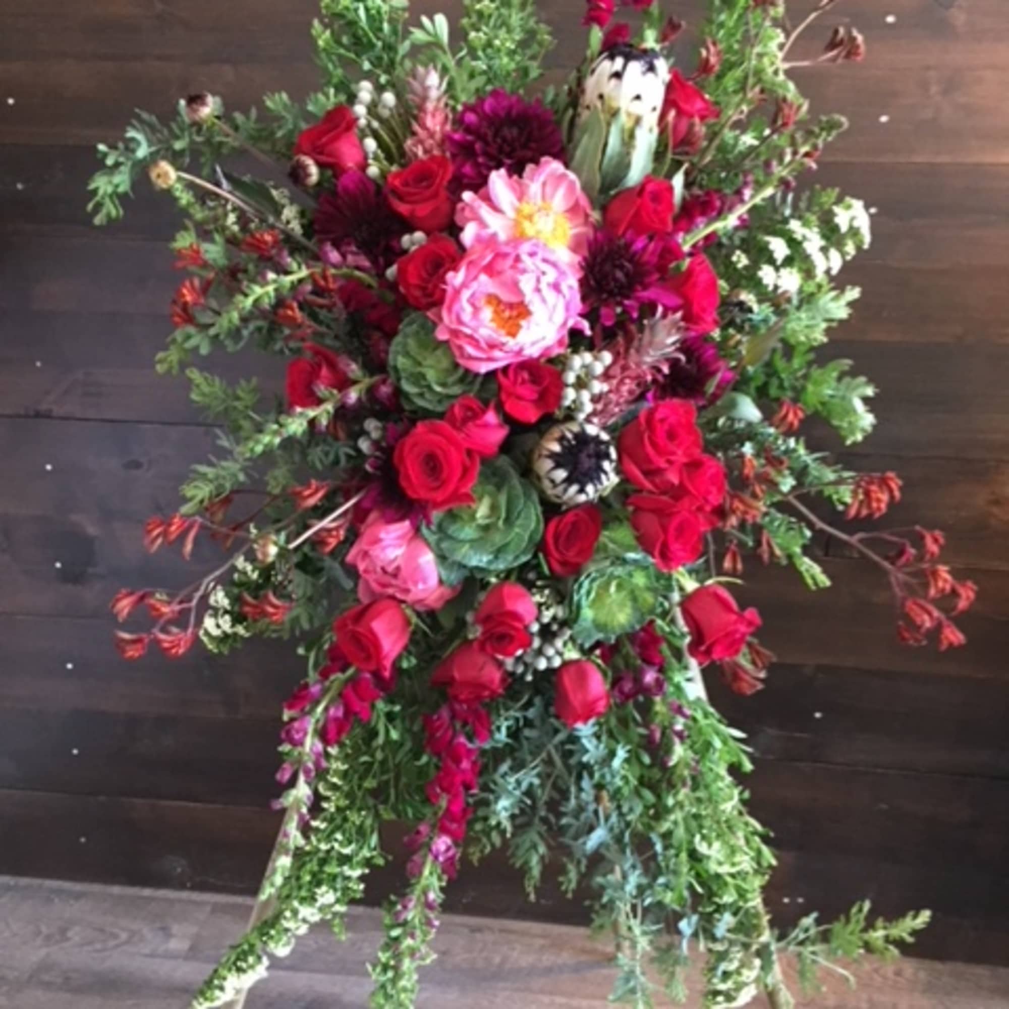 The standing spray&rsquo;s are $500.
First cross: $750
Second cross: $800

In the notes portion, photo 7 of 14