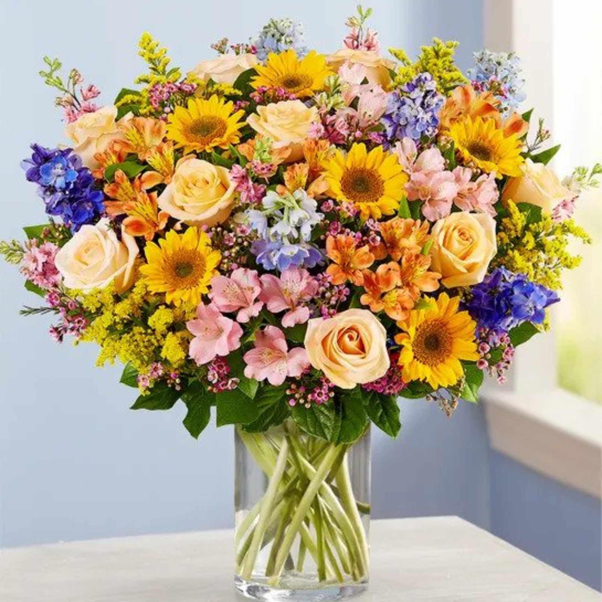 There&rsquo;s so much to love about spring&hellip;but it&rsquo;s the bright, beautiful blooms