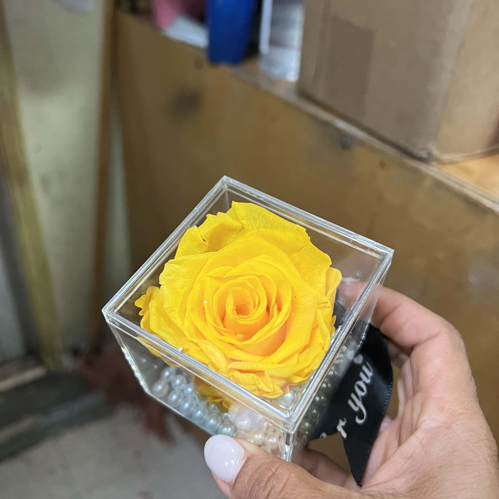 One preserved Ecuadorian rose to last 3-5 years , that signifies eternal