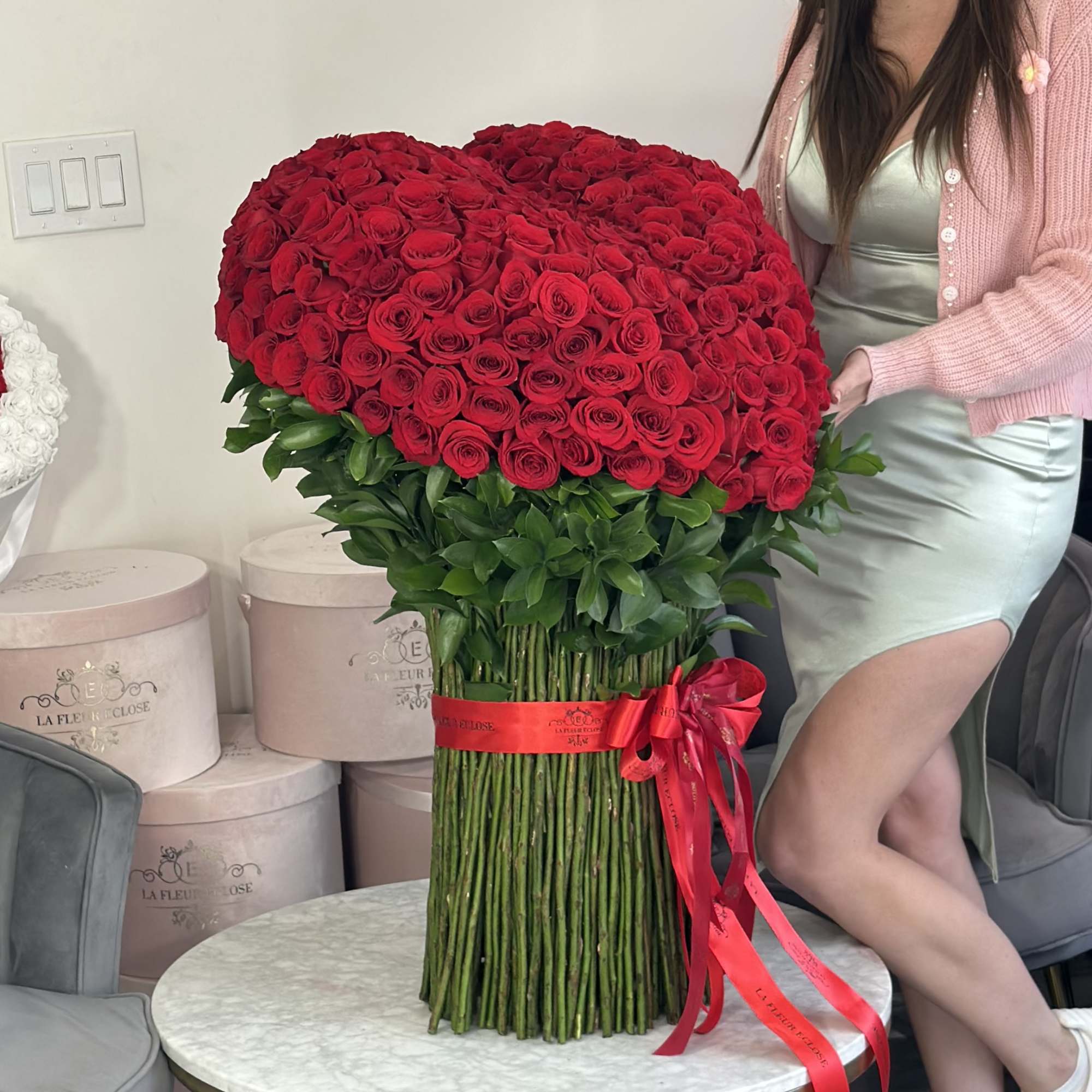 Standing bouquet in a shape of heart with 375 red roses , photo 2 of 2