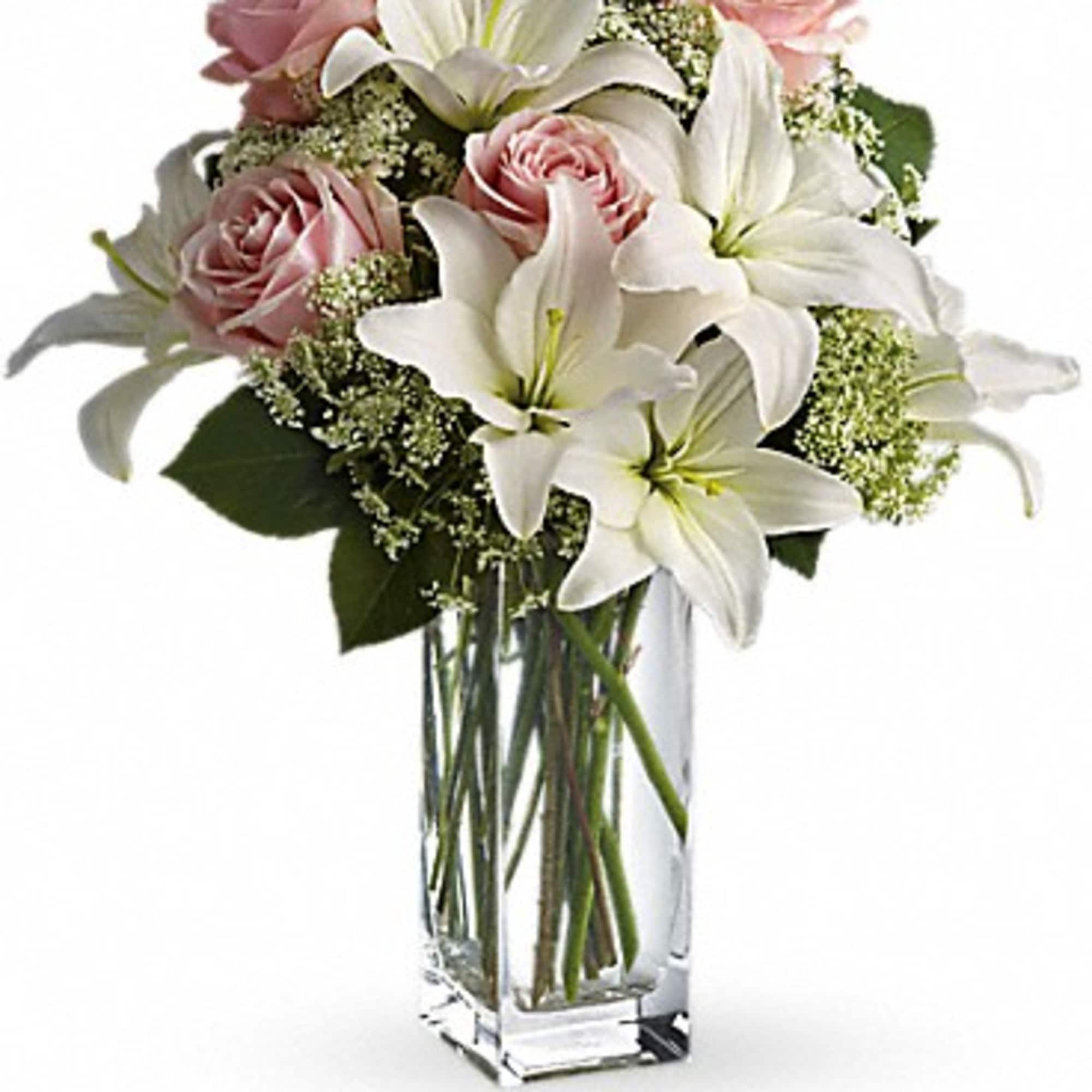 Heavenly hues and pretty petals are in perfect harmony in this gorgeous