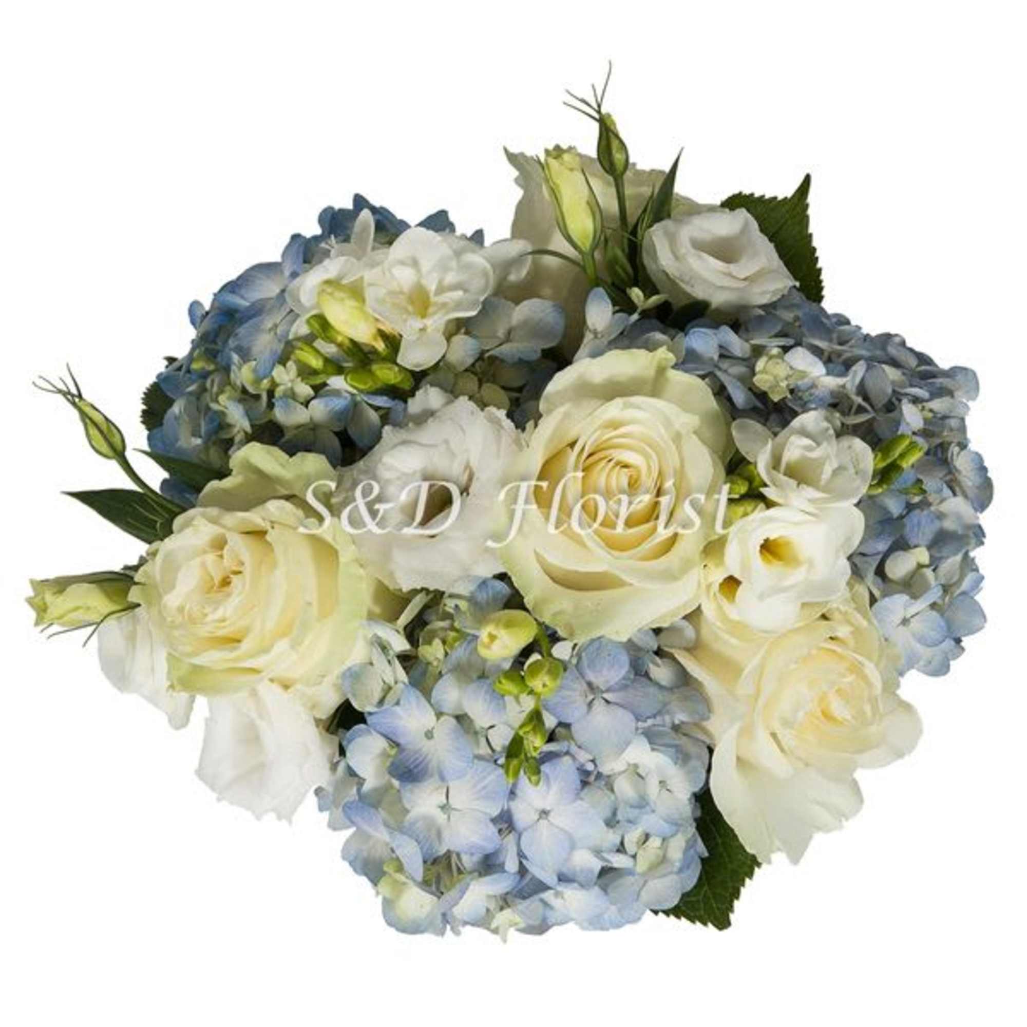 Bouquet of white roses and blue hydrangeas