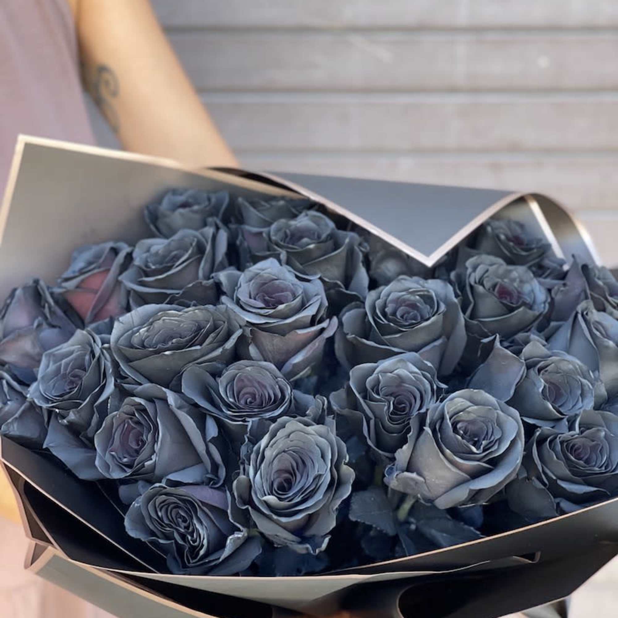 25 Black roses wrapped, photo 2 of 2