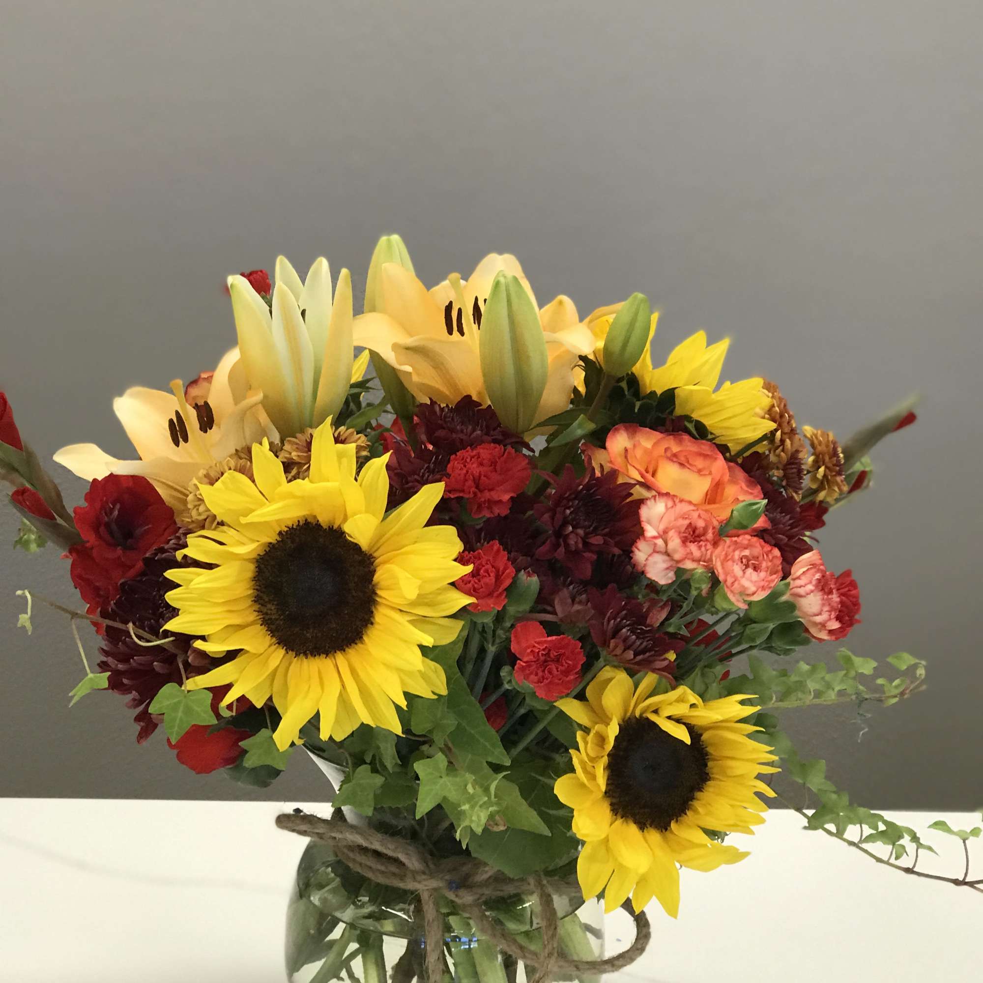 Celebrate Thanksgiving with this autumnal arrangement to add some flare to your