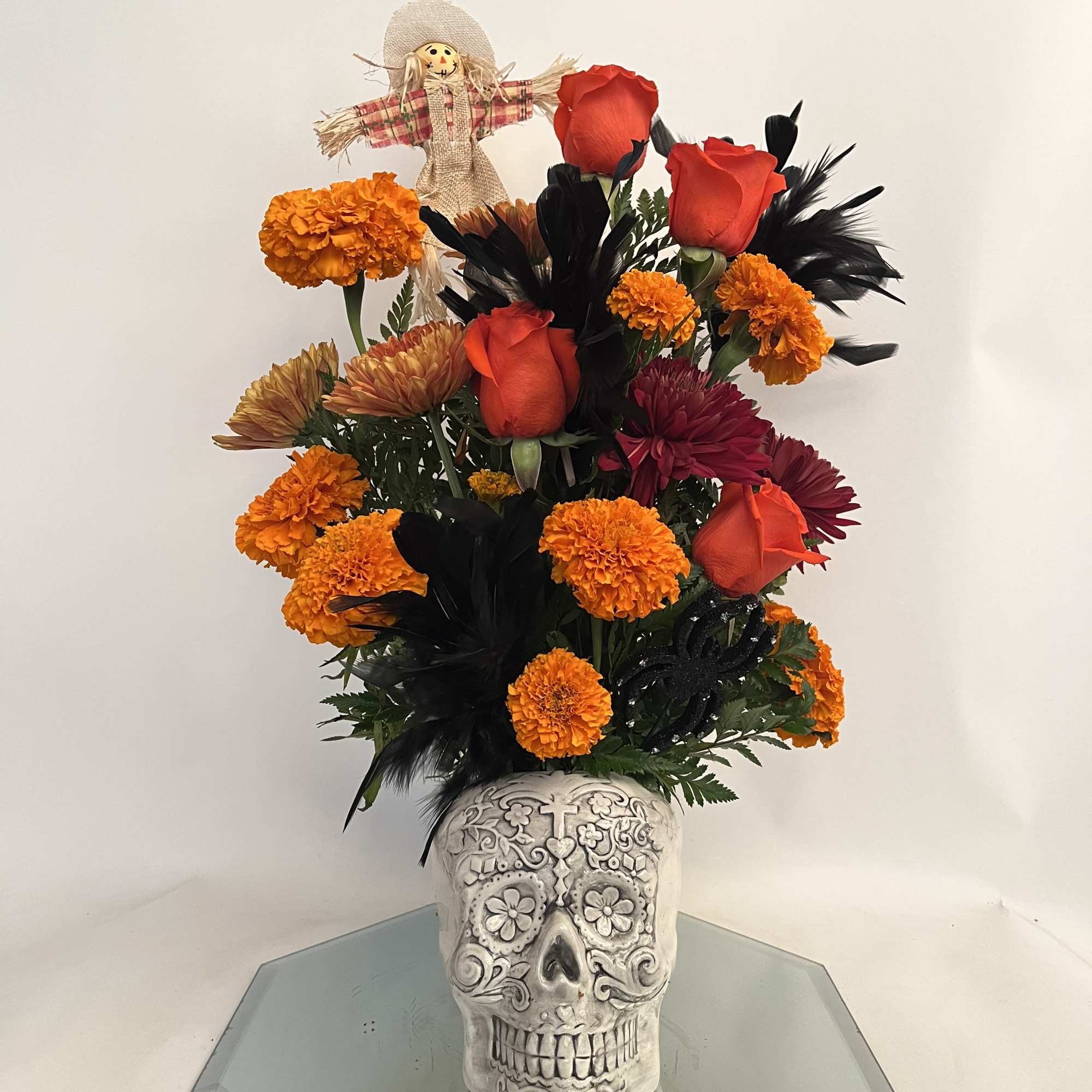 Made in ceramic skull
