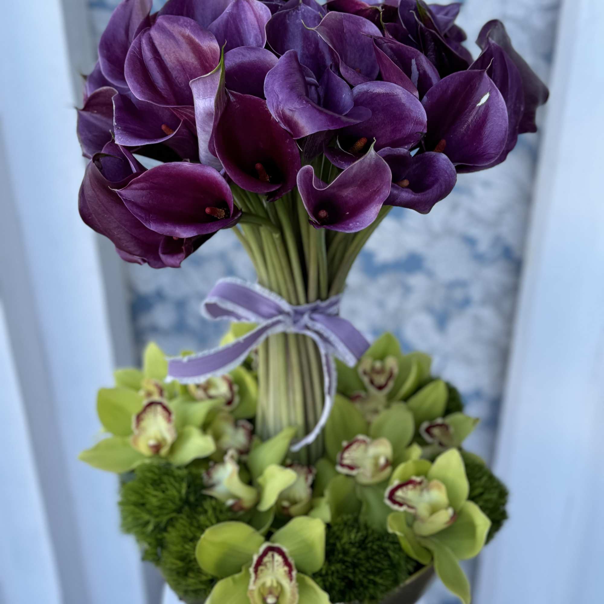 Calla Lilies Arrangement with  Cymbidium Orchids beautifully designed in the vase, photo 2 of 3