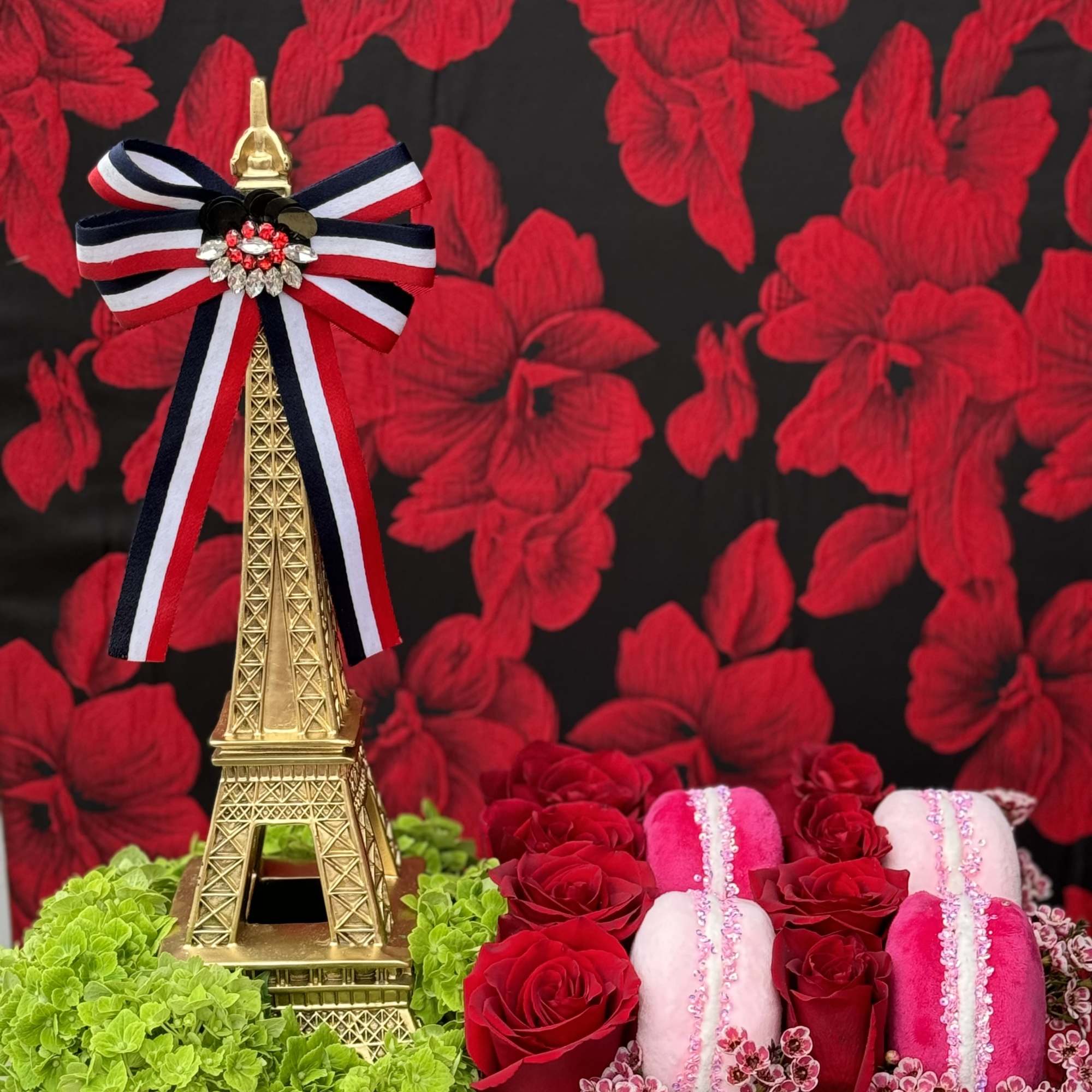 Take a trip to Paris with this charming arrangement of red roses, photo 2 of 2