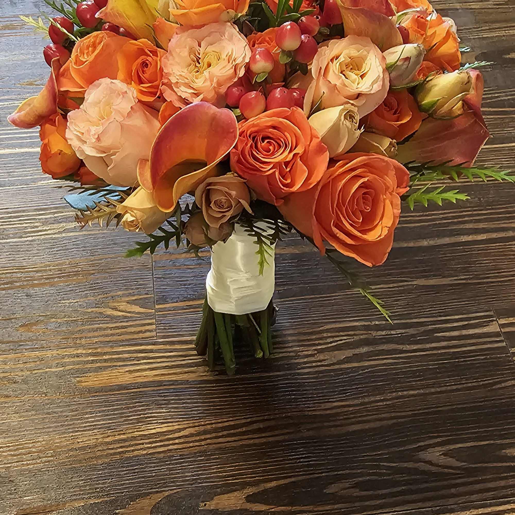 Dise&ntilde;ado con flores de temporada de Oto&ntilde;o. Bouquet de para Novia, photo 2 of 2