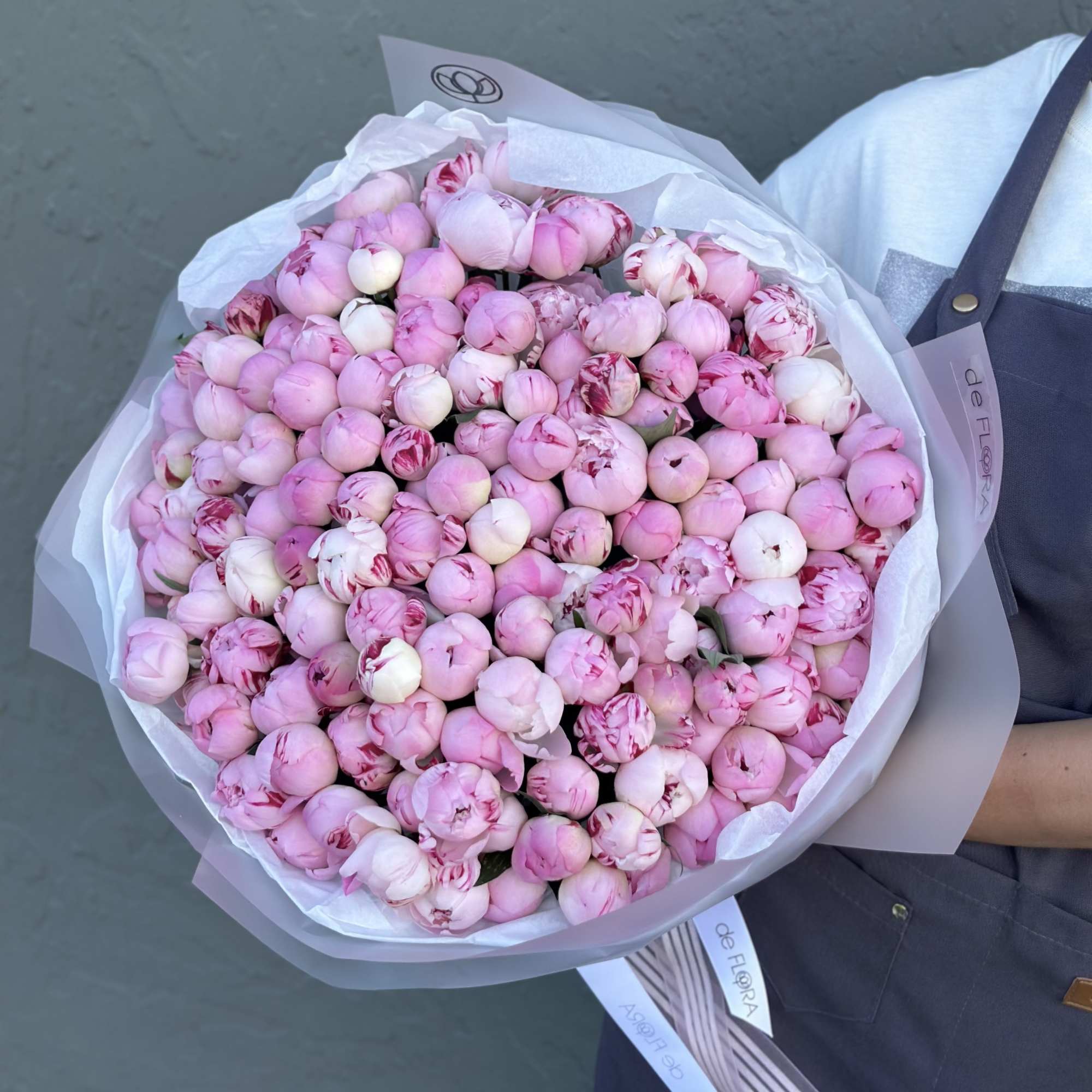 Large bouquet of pink peonies wrapped in white paper, photo 2 of 5