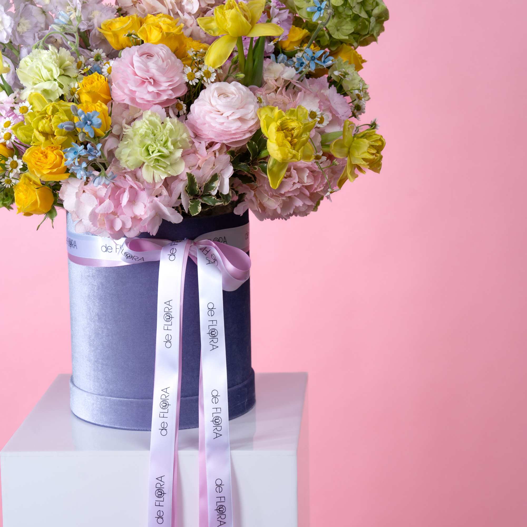 A soft and uplifting composition designed to feel like a blooming spring, photo 3 of 4