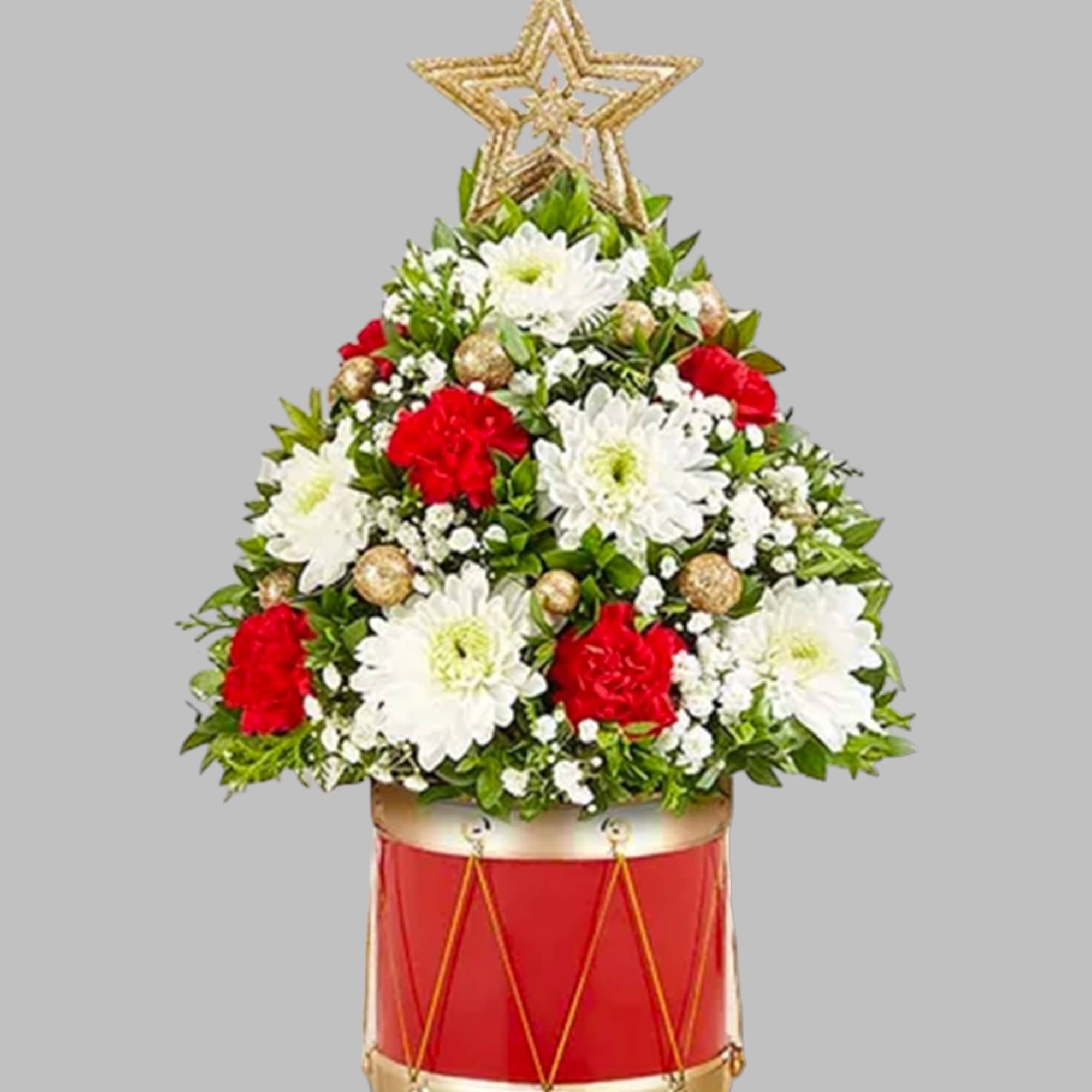 Christmas tree-shaped flower arrangement in a red drum container, photo 4 of 5