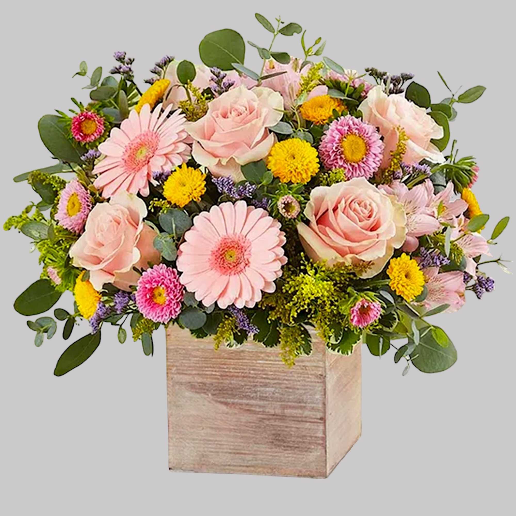 Pink roses and daisies in a wooden box arrangement, photo 6 of 6