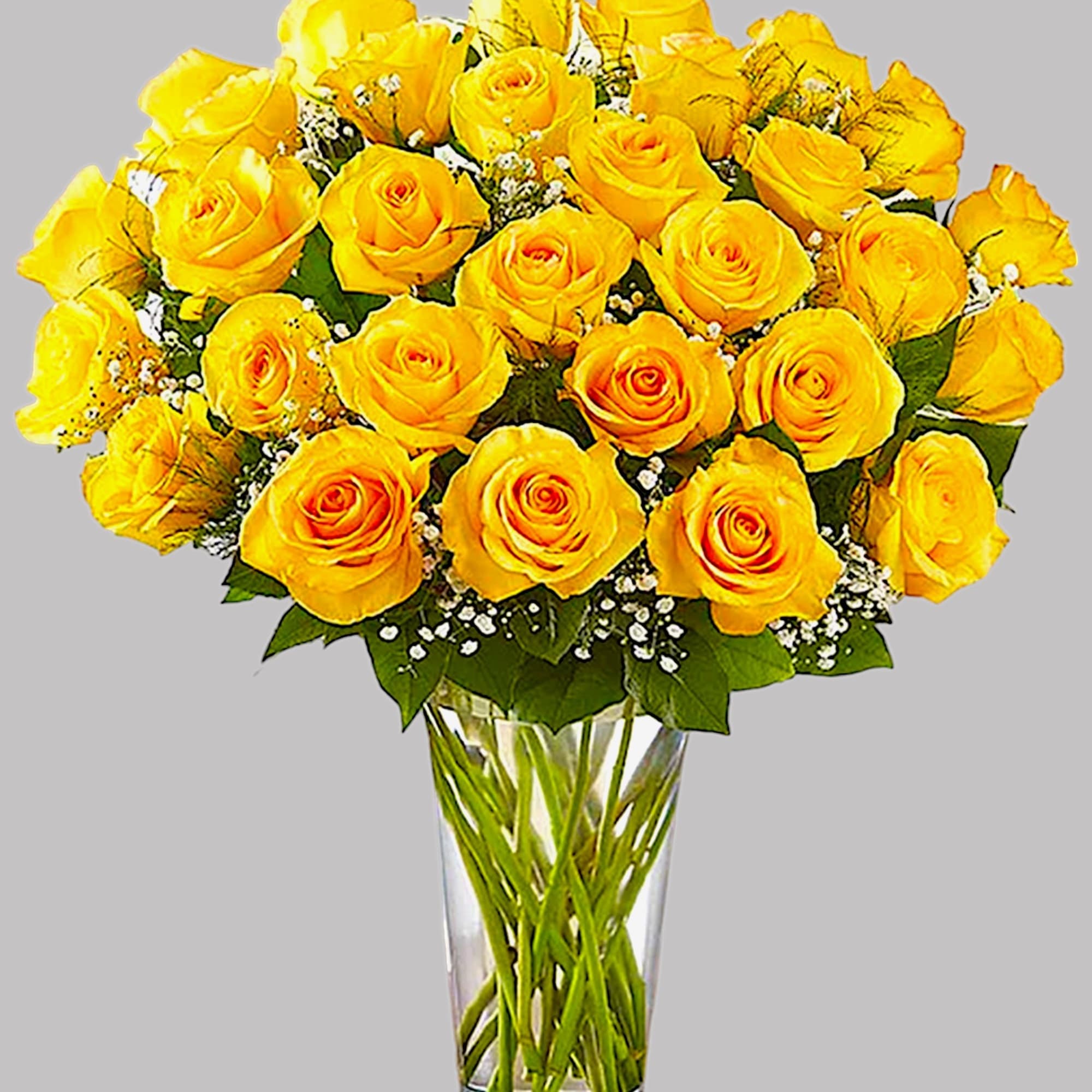 Bouquet of yellow roses in a clear glass vase, photo 5 of 5