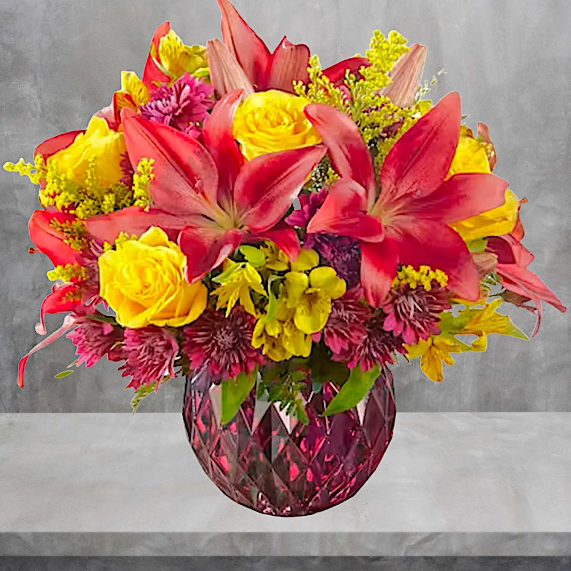 Bright mixed bouquet in a pink glass vase, photo 3 of 5