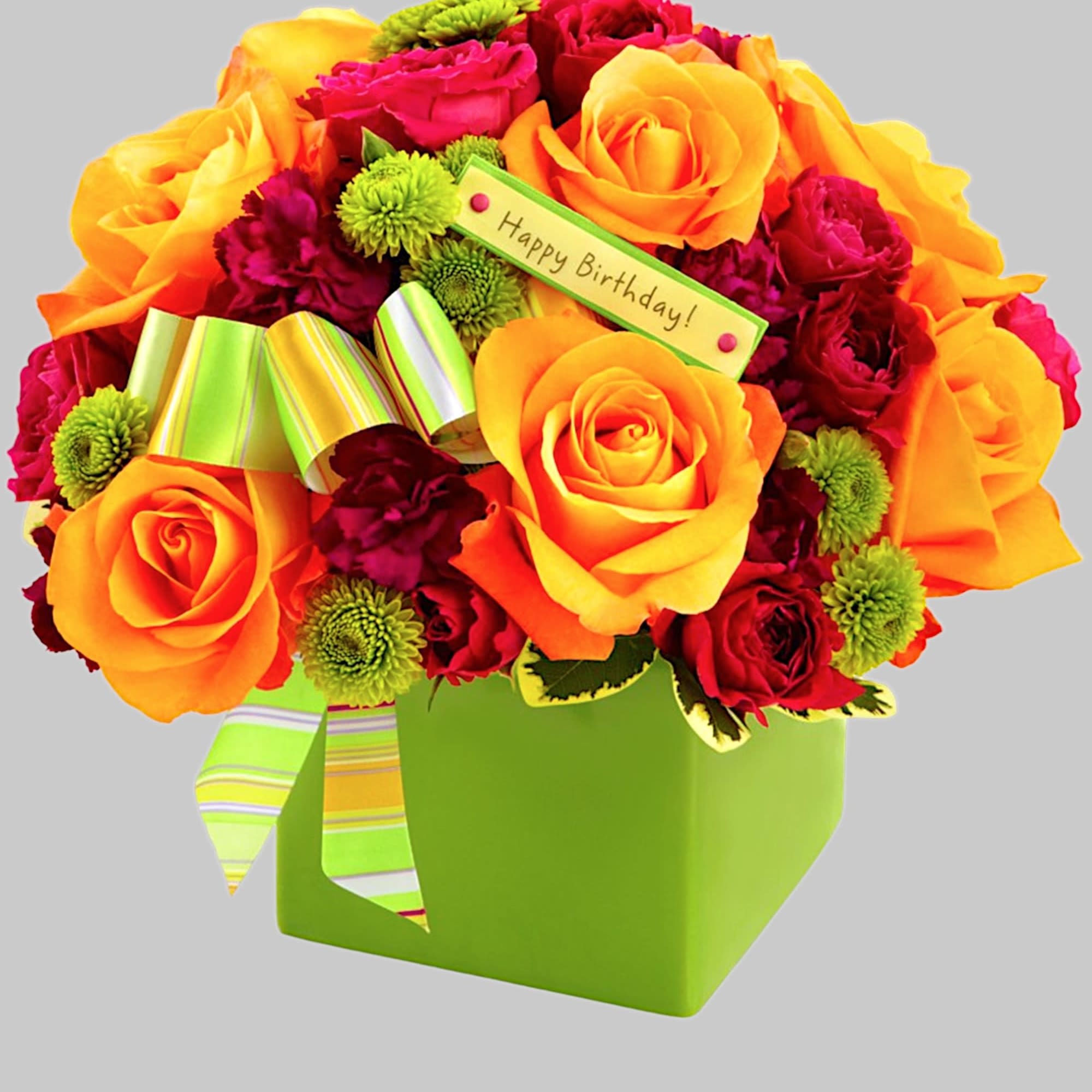 Bouquet of orange and pink roses in a green box with a birthday tag, photo 4 of 4