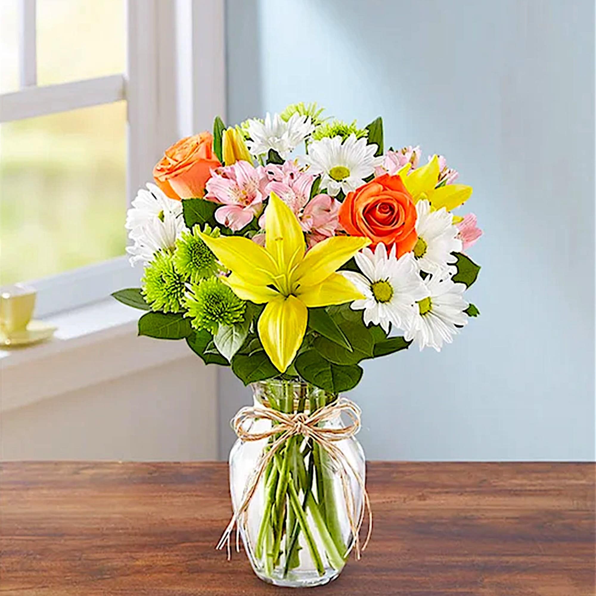 The rustic beauty of hand tied bouquets fresh from a European flower, photo 2 of 5