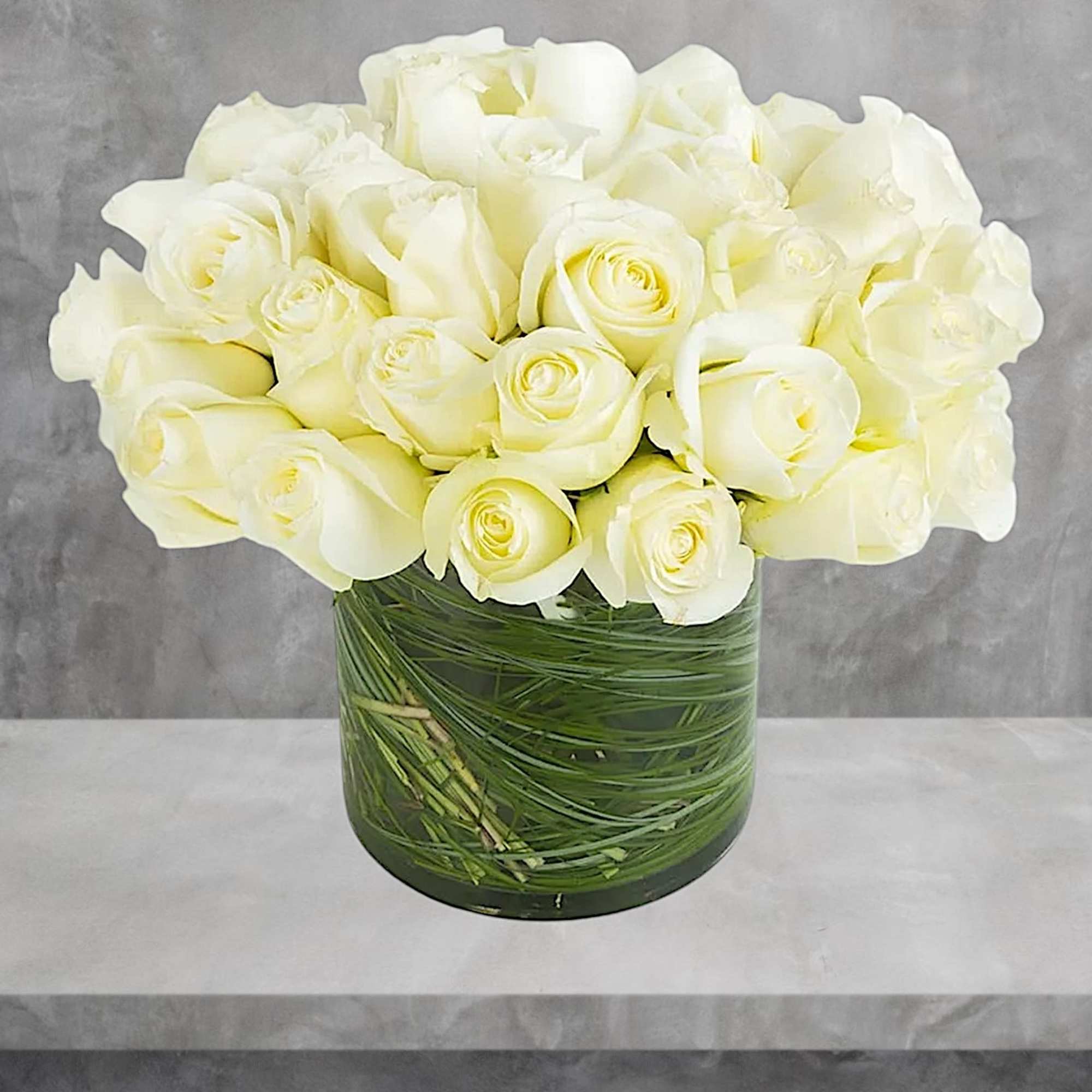 Make a bold statement with this elegantly simple design. White roses symbolize, photo 3 of 5