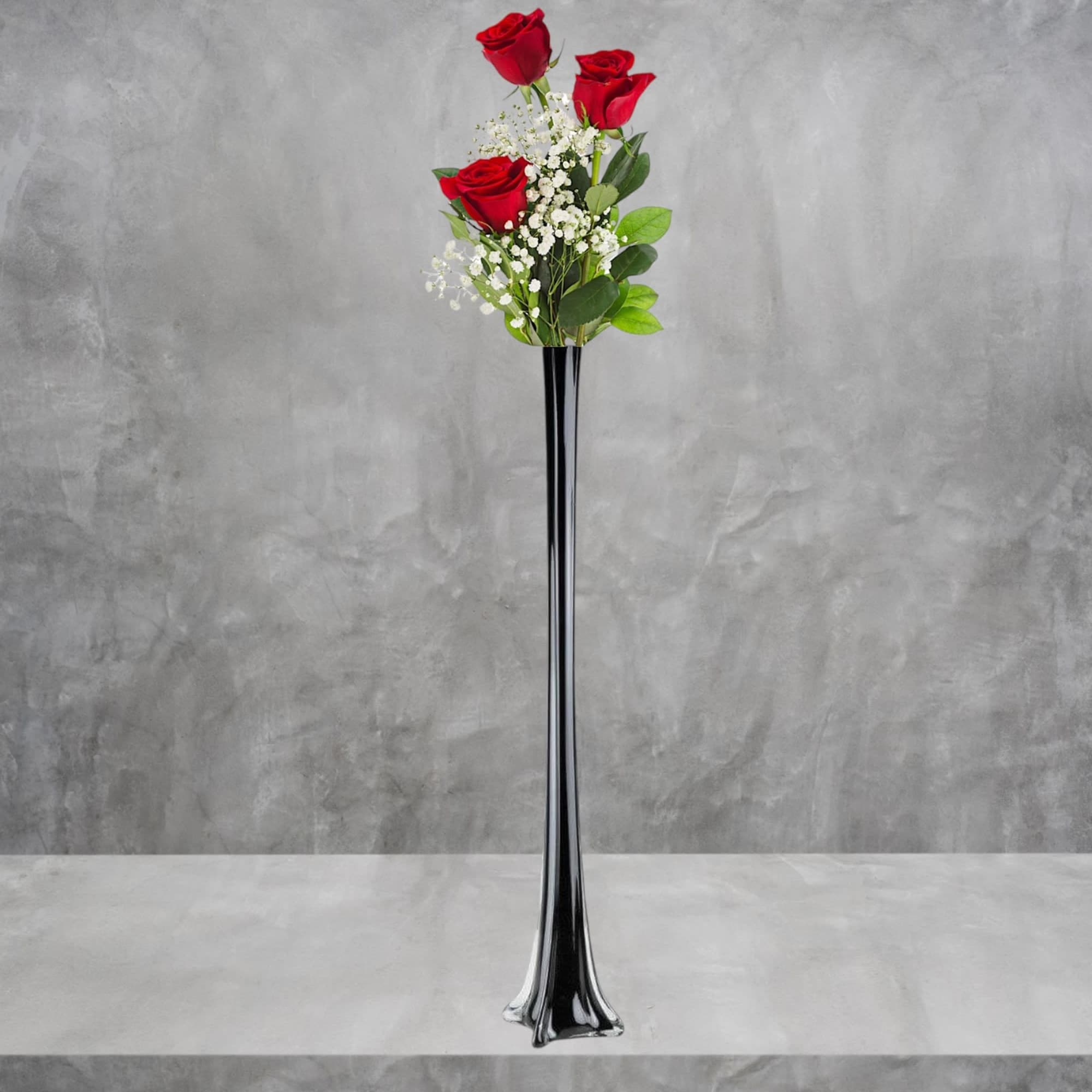 Send an elegant red rose bud vase to your love, your friend, photo 2 of 4