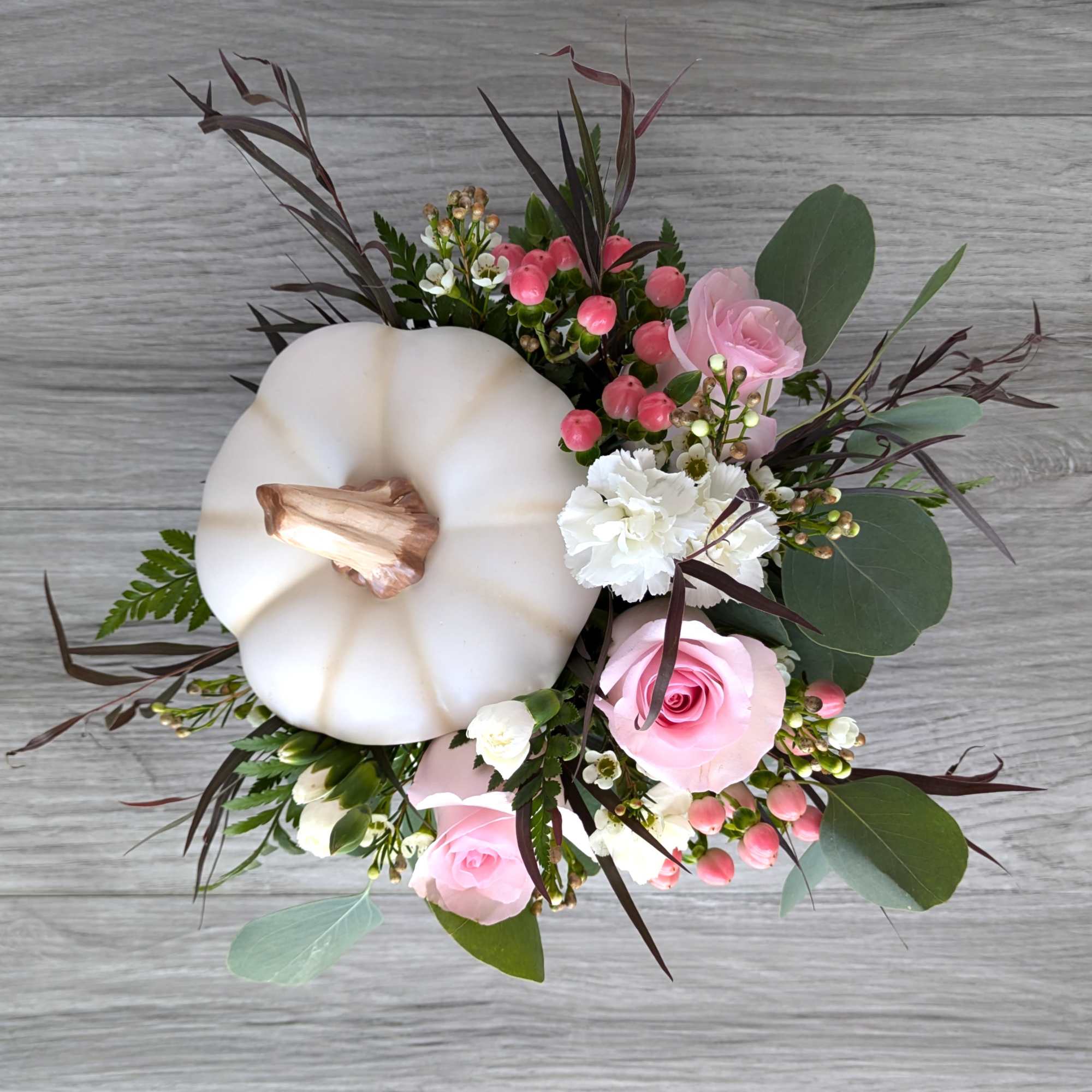 Pink Carriage is A Ladybug exclusive bouquet inspired by a certain, non-specific, photo 2 of 3