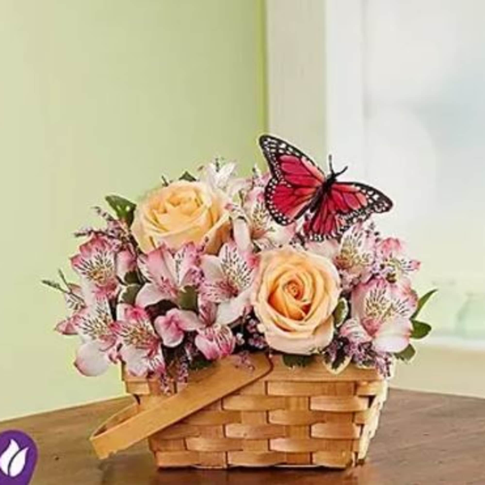 Thoughts of warm spring days inspired floral designer Wendell Cook from 1-800-Flowers