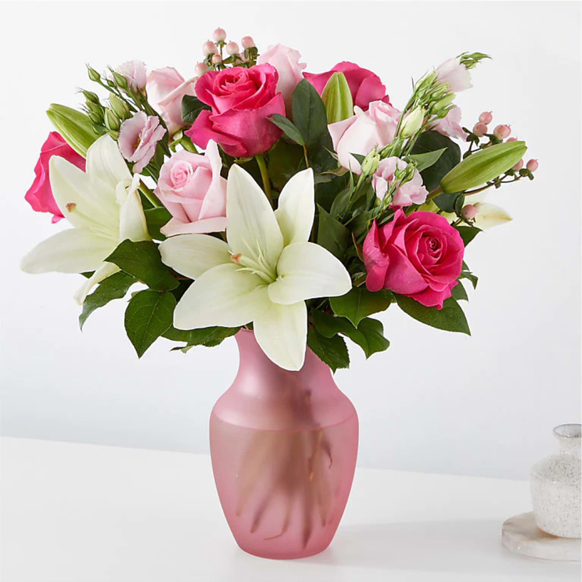 MADE ME BLUSH BOUQUET

Convey your heartfelt emotions with this delicate blend of
