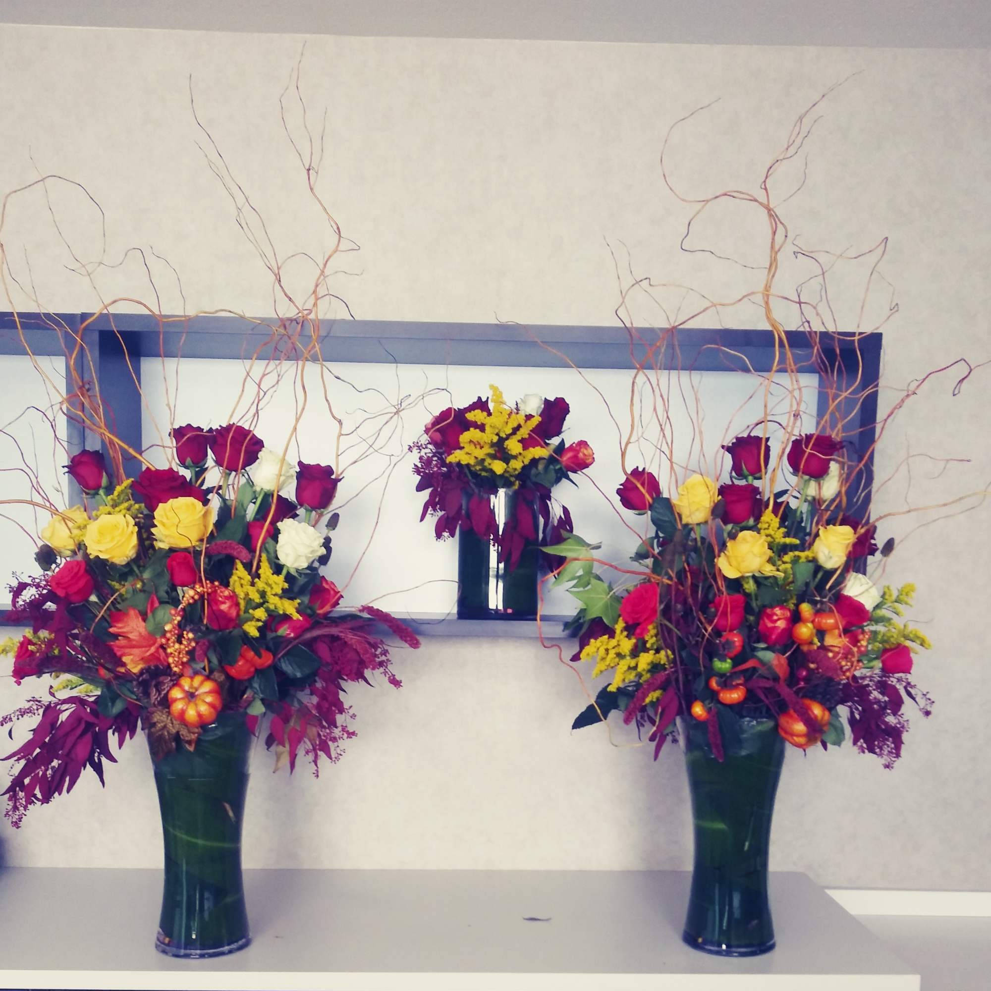 This item is a custom arrangement based off of whatever season is