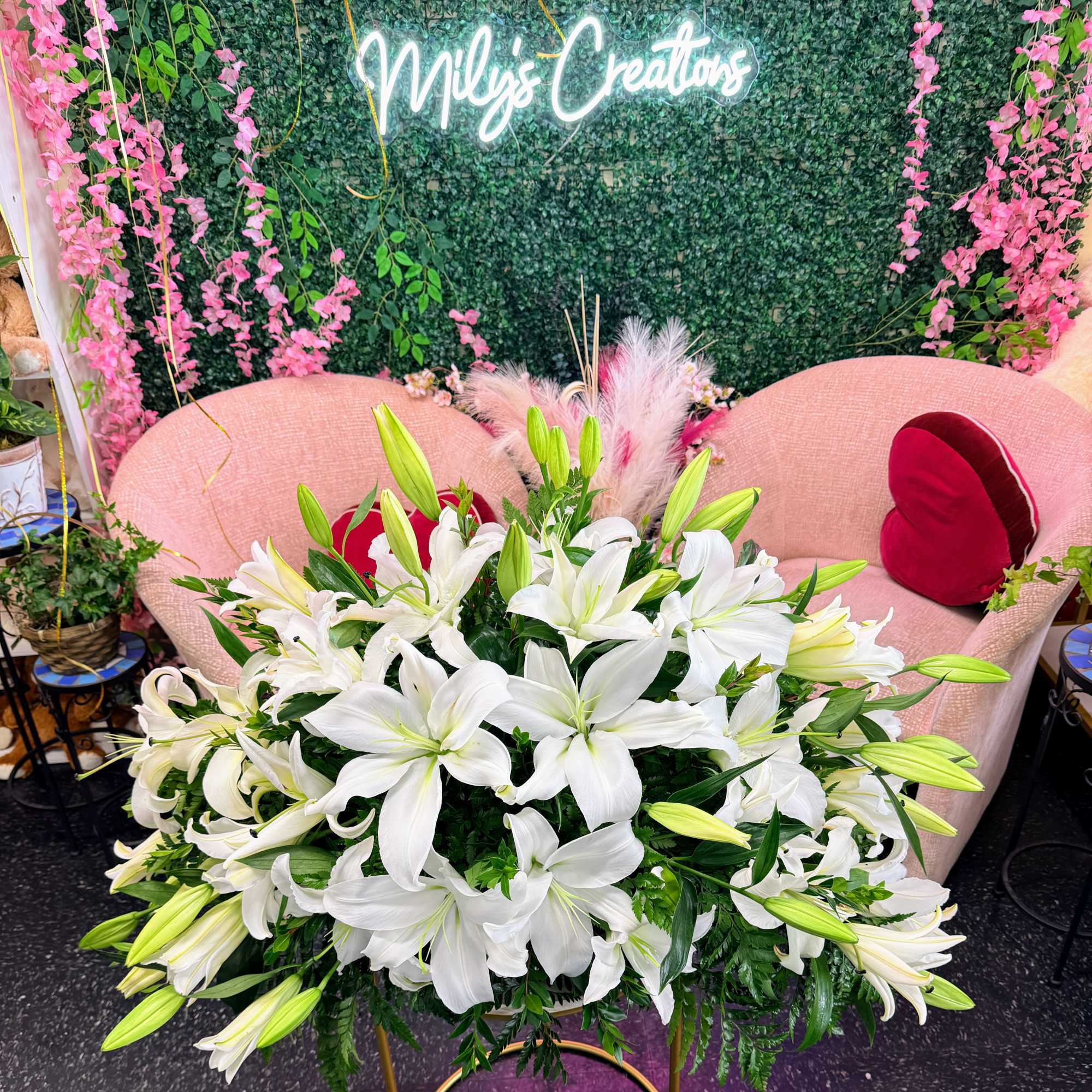 Honor the memory of a loved one with our Pure White Lily, photo 2 of 2