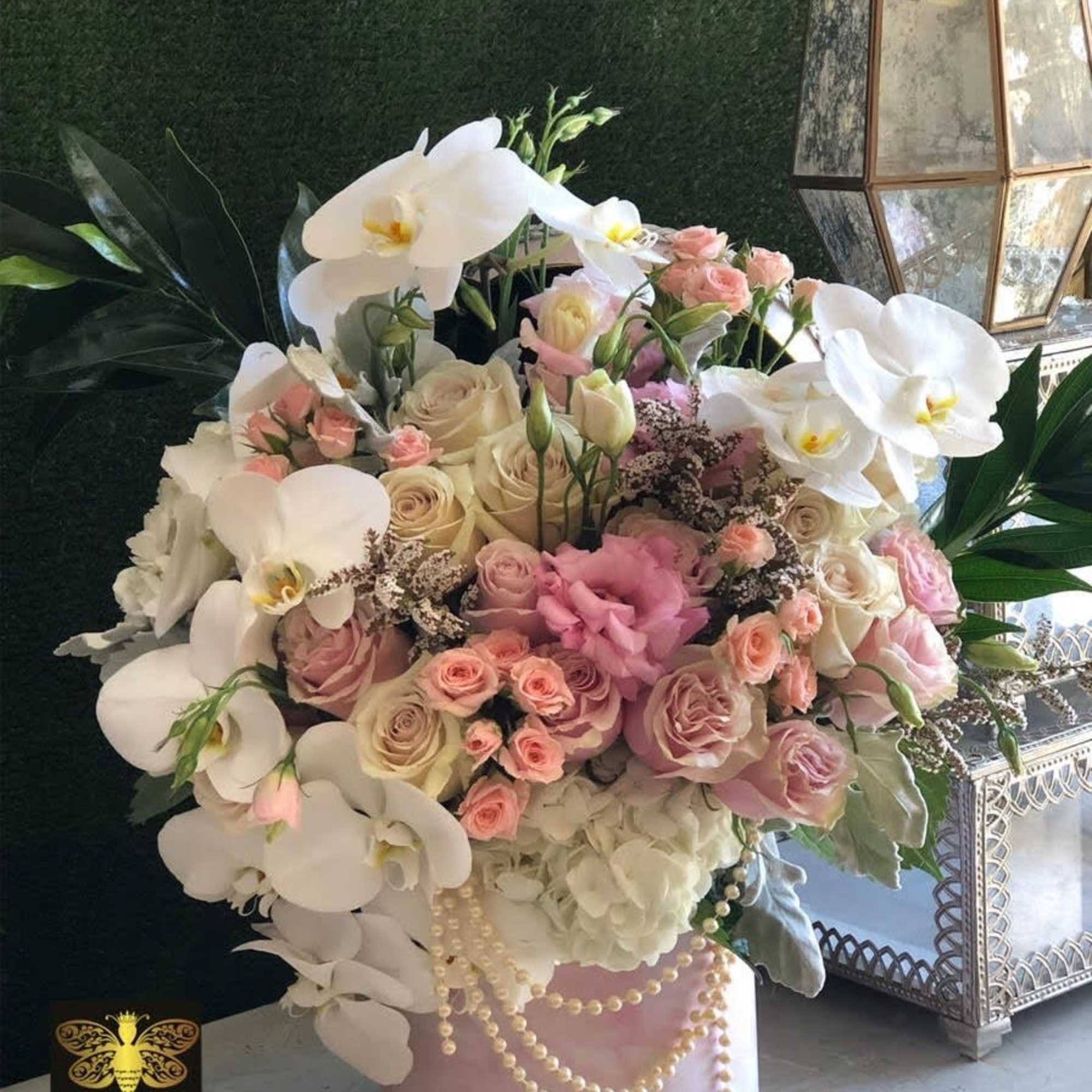 This beautiful arrangement called The Marilyn Monroe is designed to deliver happiness, photo 2 of 3