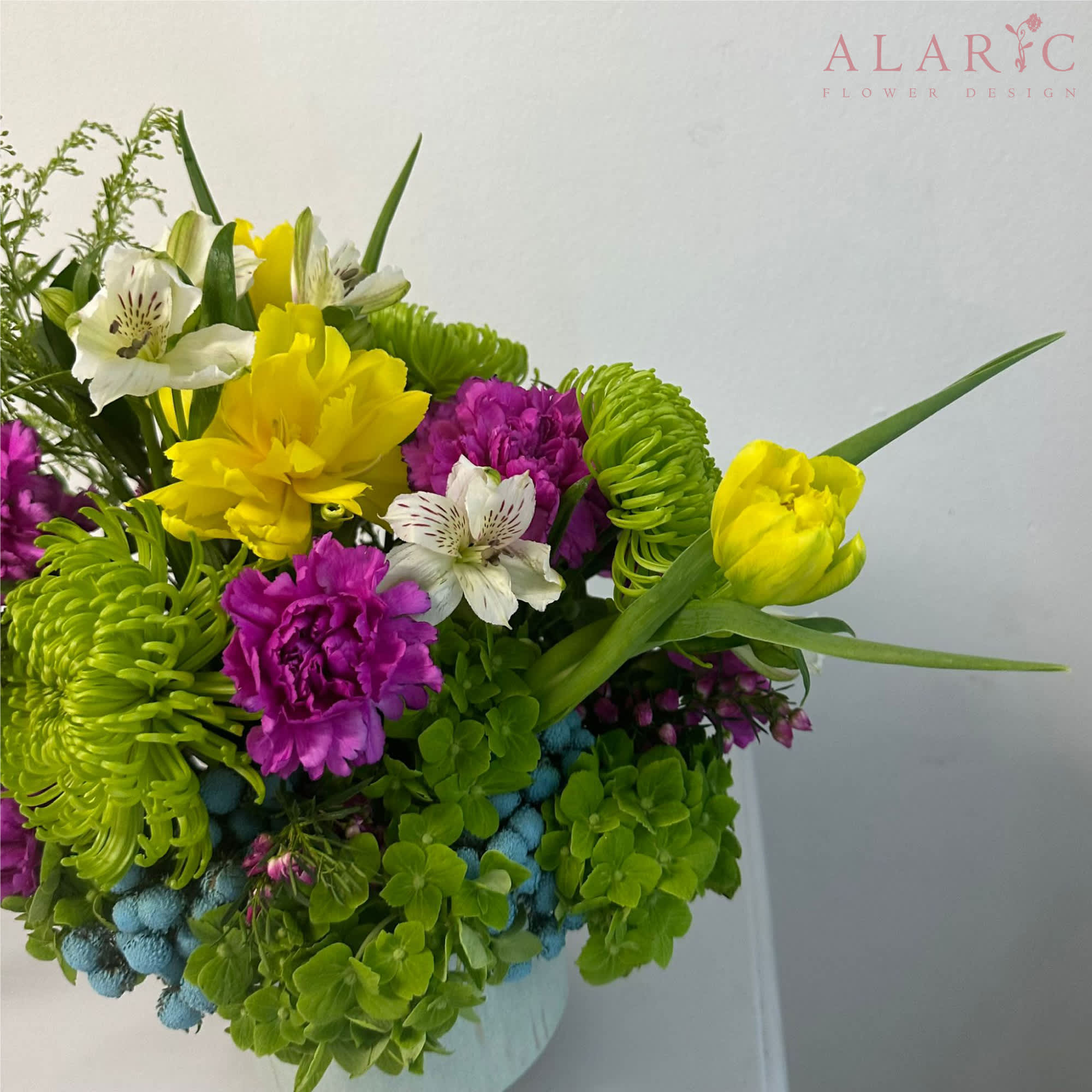 Here's Alara: a vibrant arrangement, spreading such happy vibes, perfect for any, photo 4 of 4