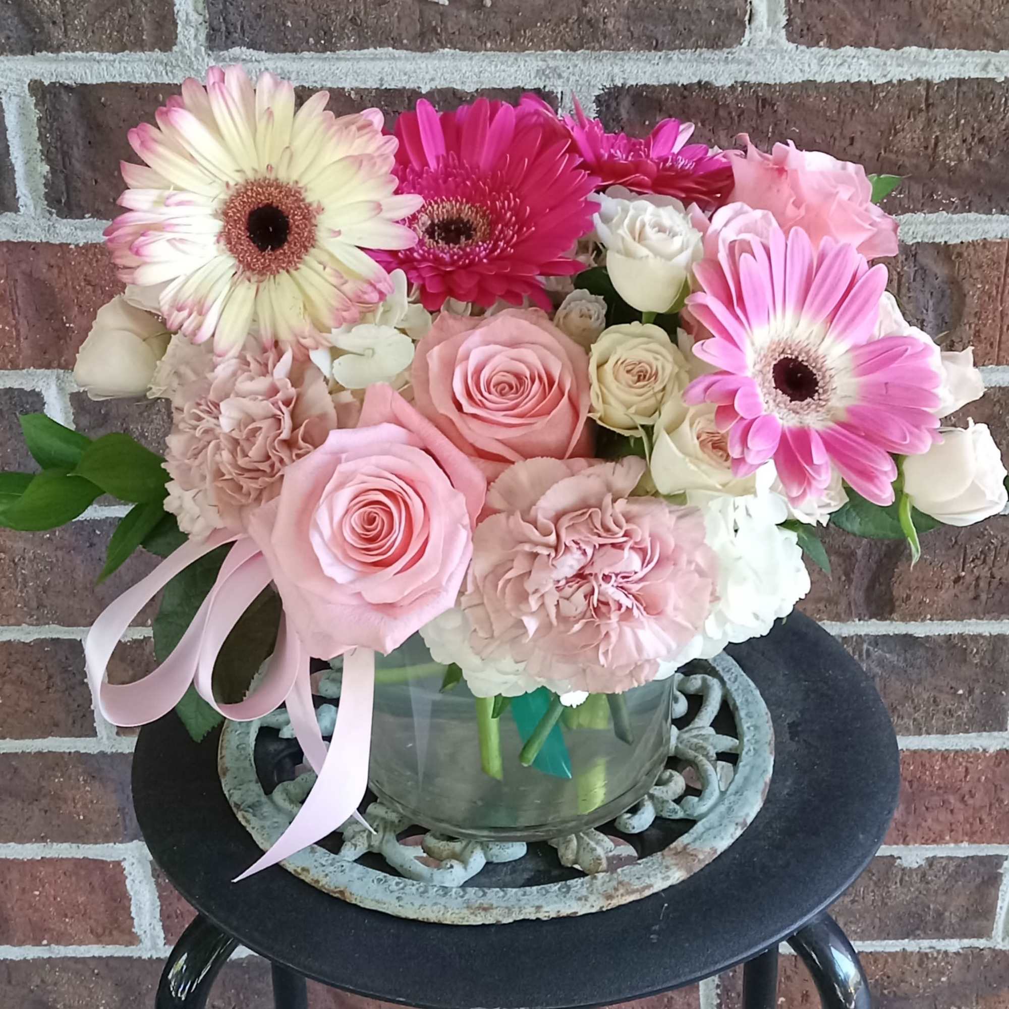 A soft and feminine way to spread cheer! Beautiful white hydrangea, light