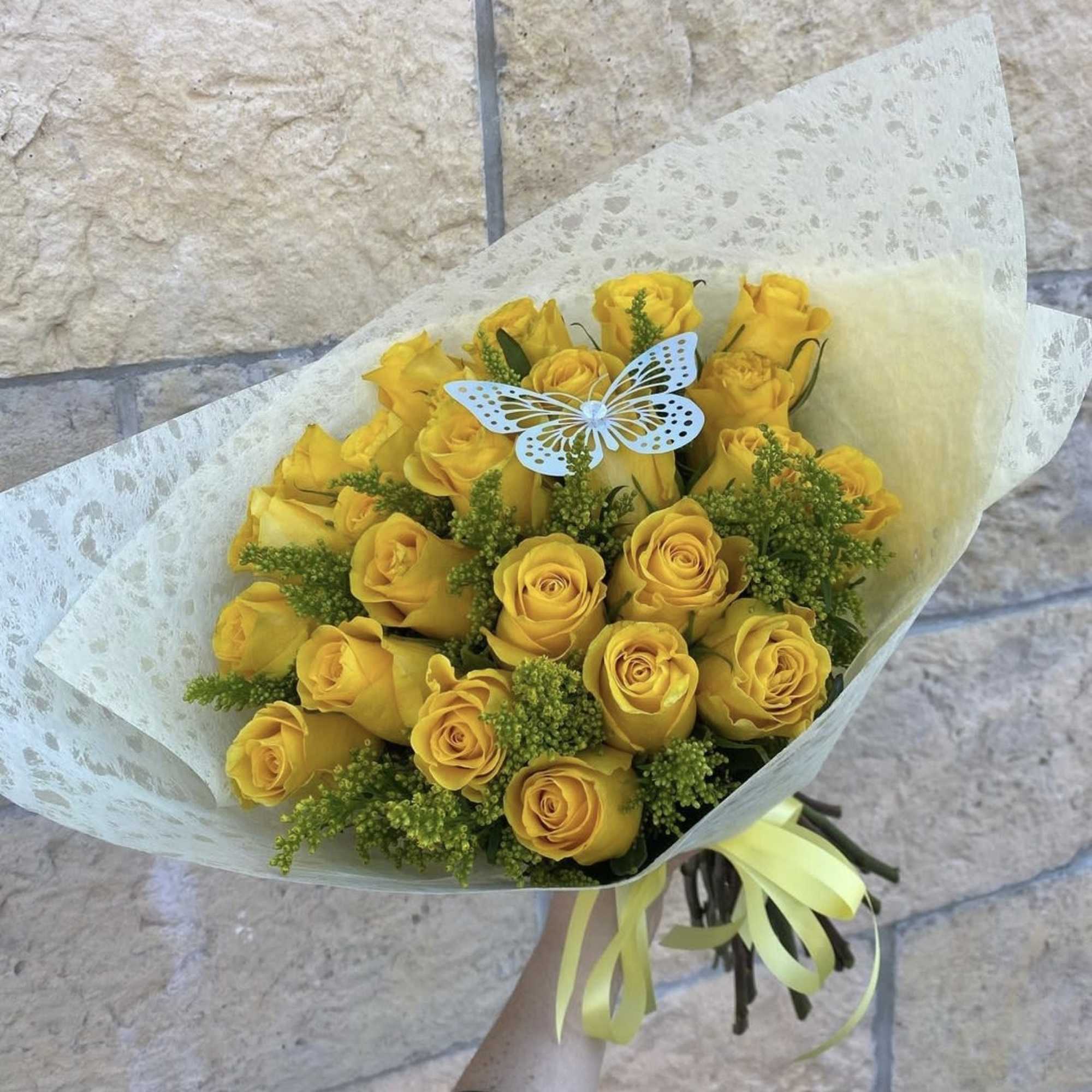 Yellow roses with a touch of solidago, photo 2 of 2