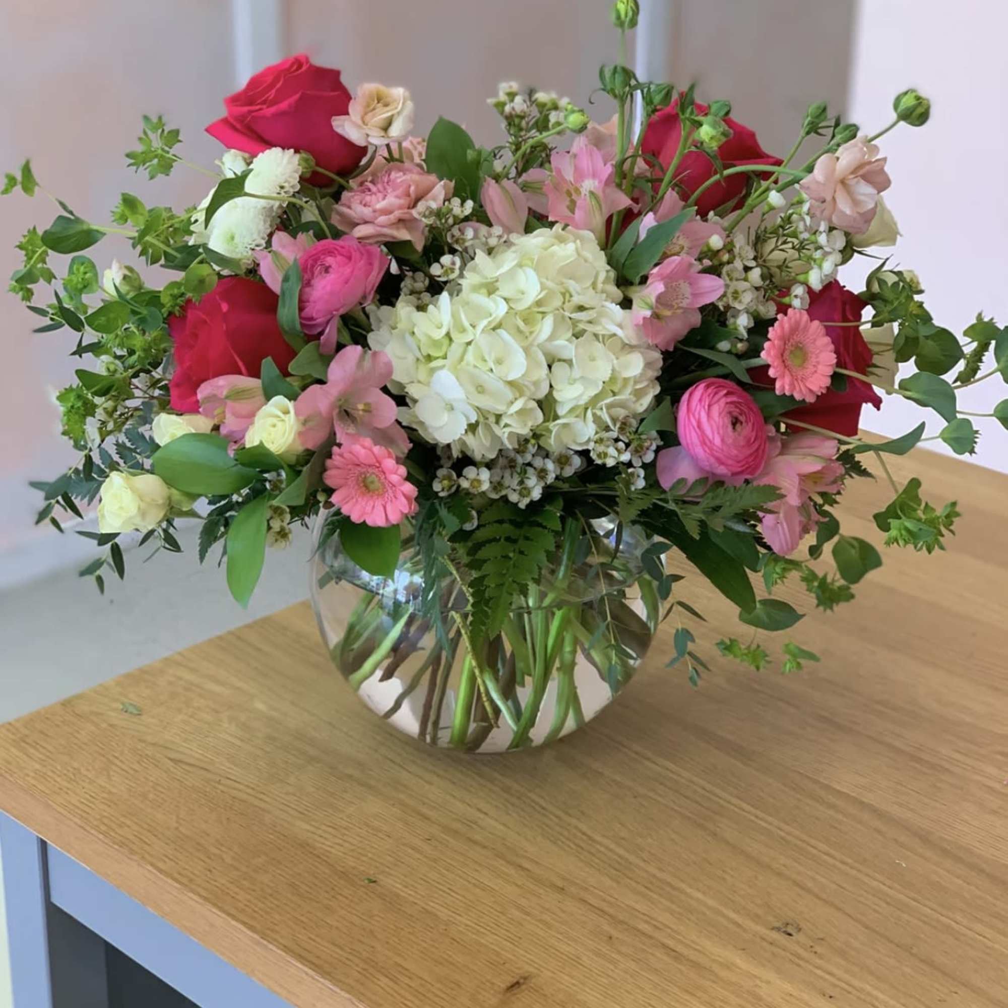  glass vase with mix flowers designer choise it would not be