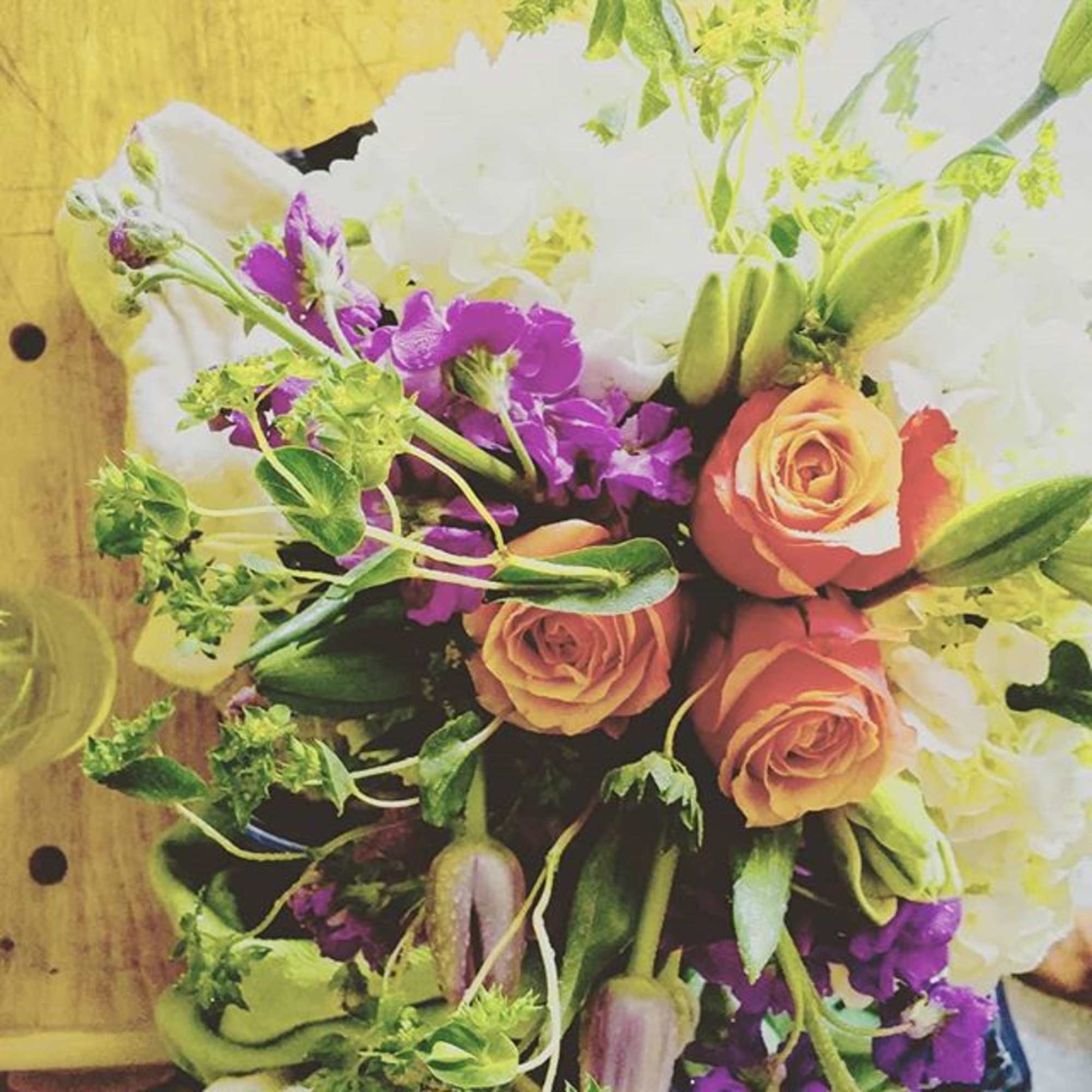 Your preferable choice of colors and flowers with our choice of design. Your preferable choice of colors and flowers with our choice of design.