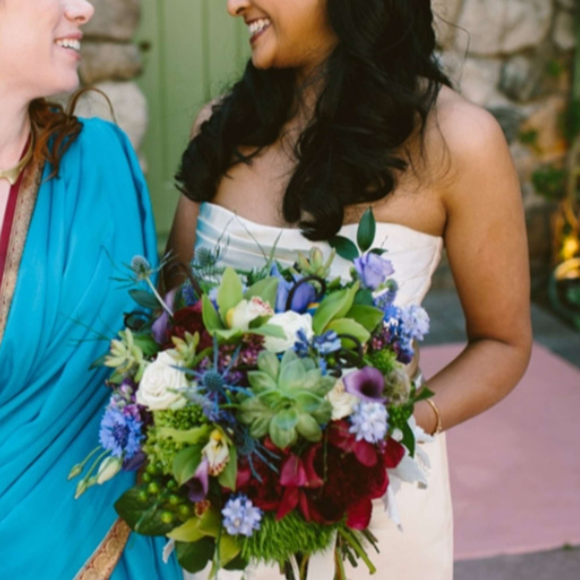 This lovely bridal bouquet is the talk of the town, boasting all