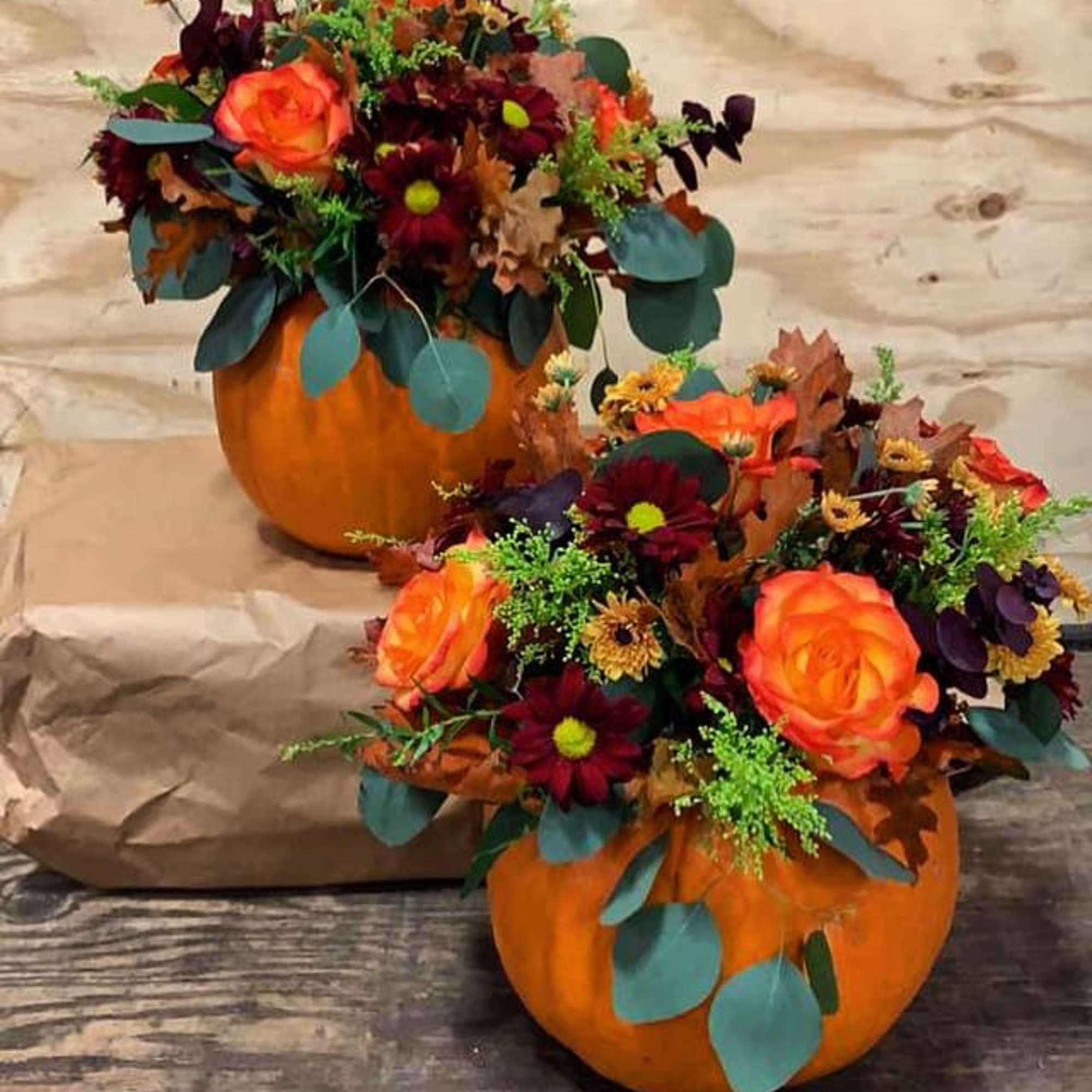 Natural Pumpkin, with Season Aunt Flowers.