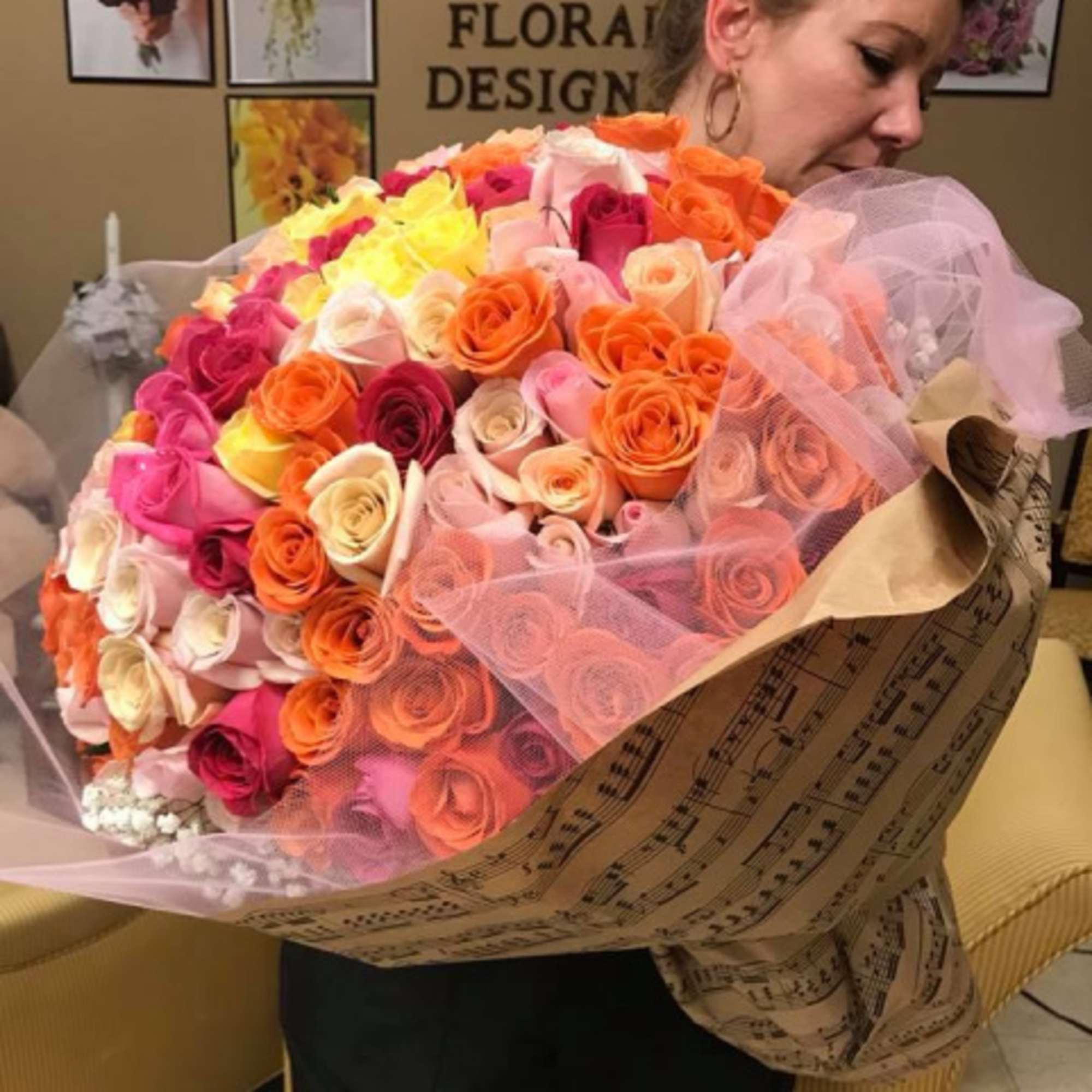 200 Assorted Color Roses GRANDE Bouquet