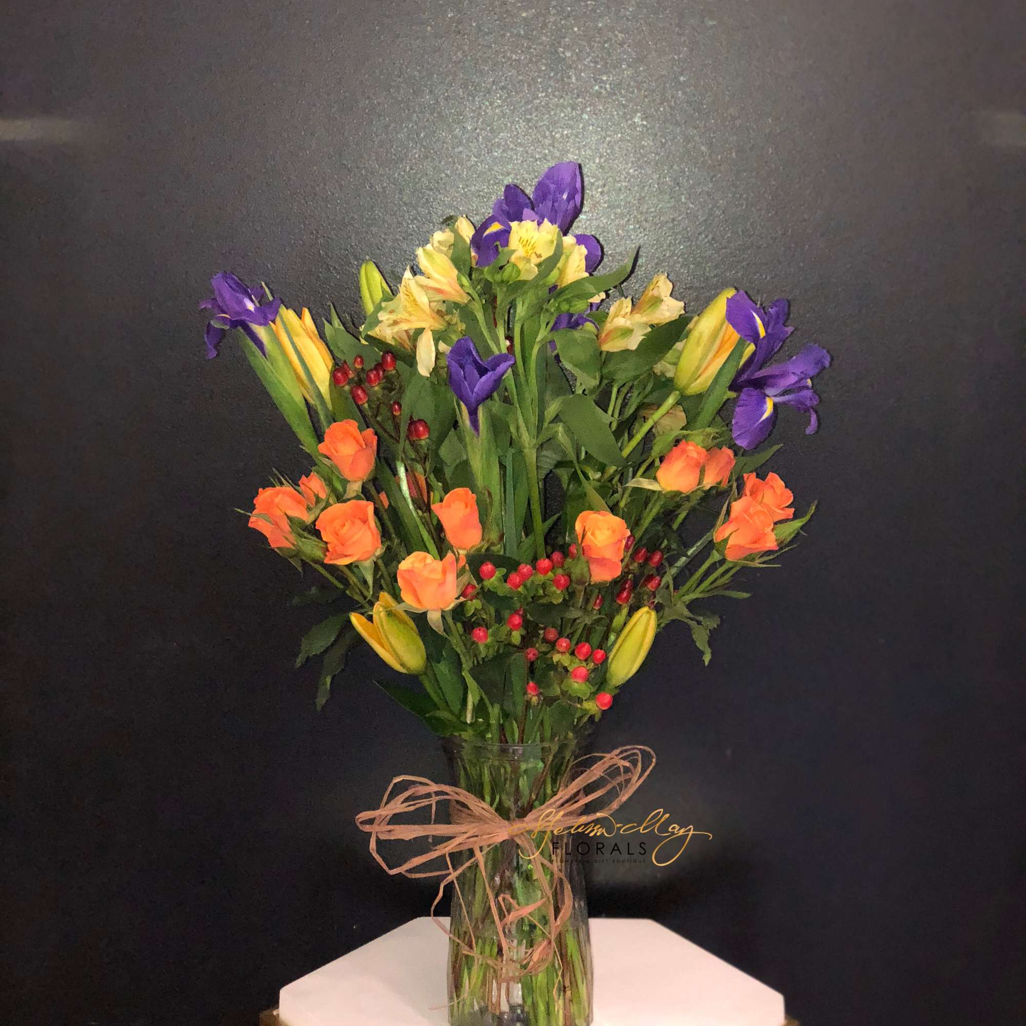 To create a truly fabulous fiesta, send this sassy combination of sizzling