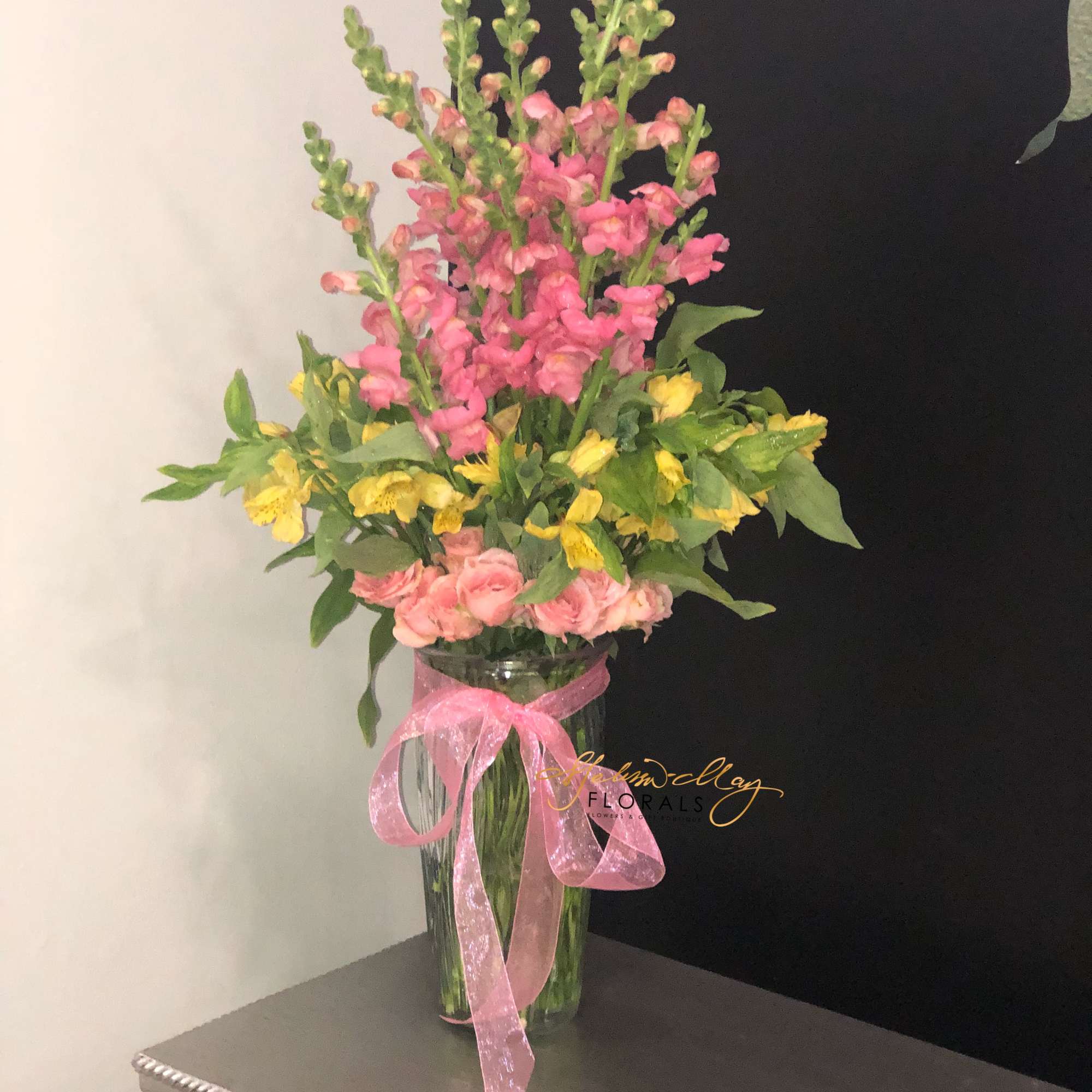 An arrangement to show you to always remember the good times. Cherish