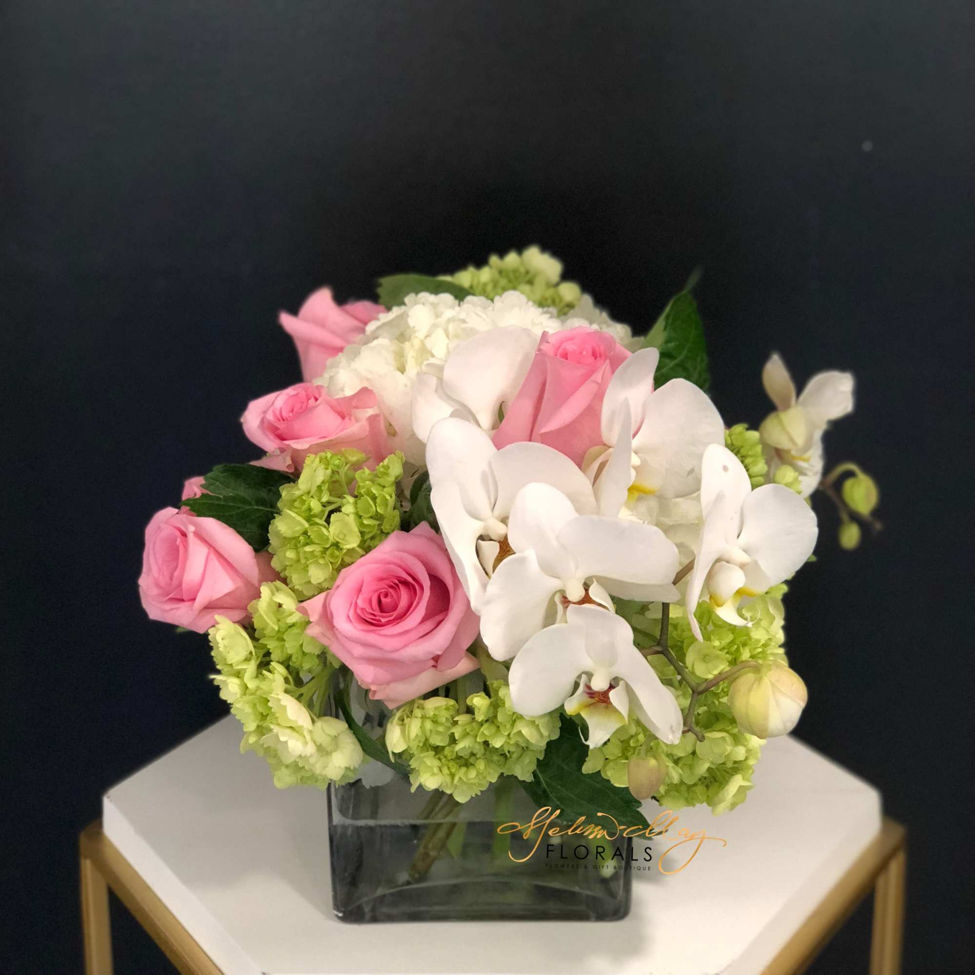 This bouquet shows that there is beauty in simplicity. Our Taste of