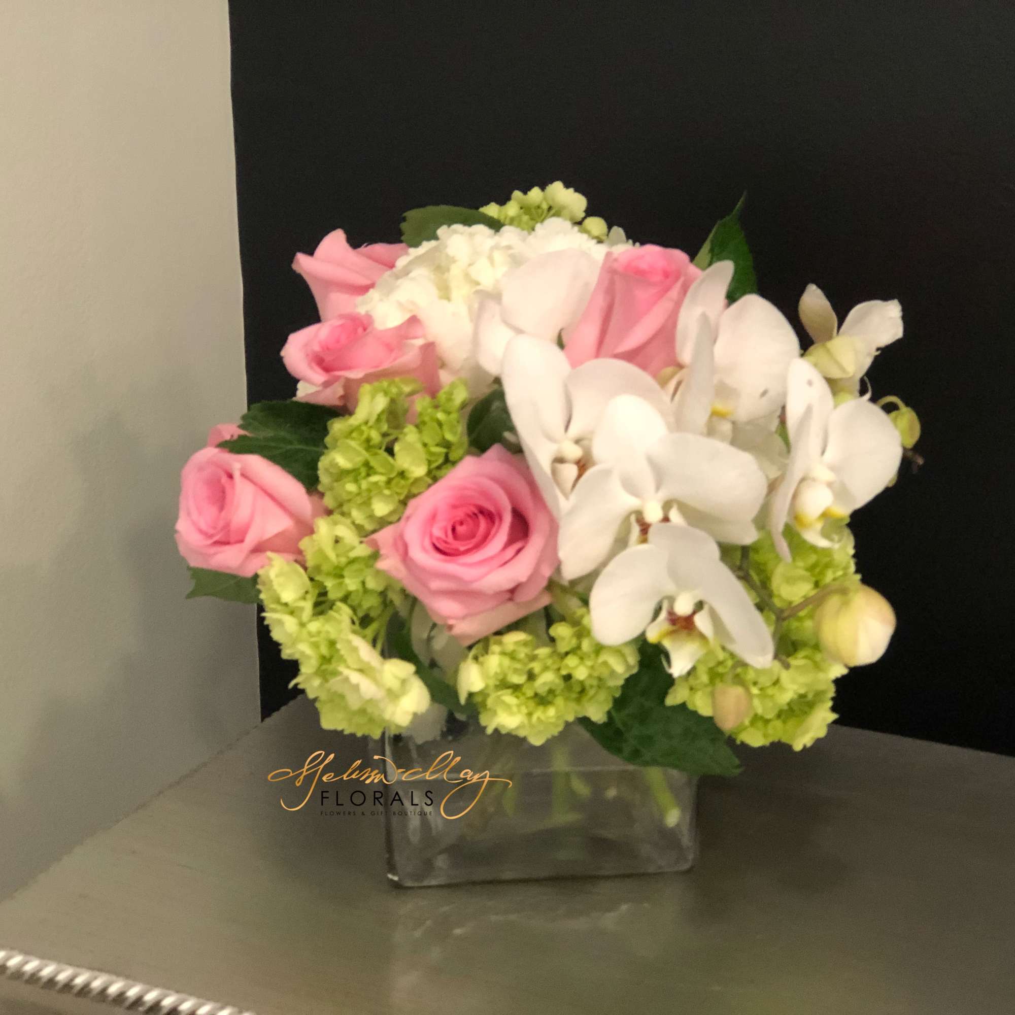 This bouquet shows that there is beauty in simplicity. Our Taste of