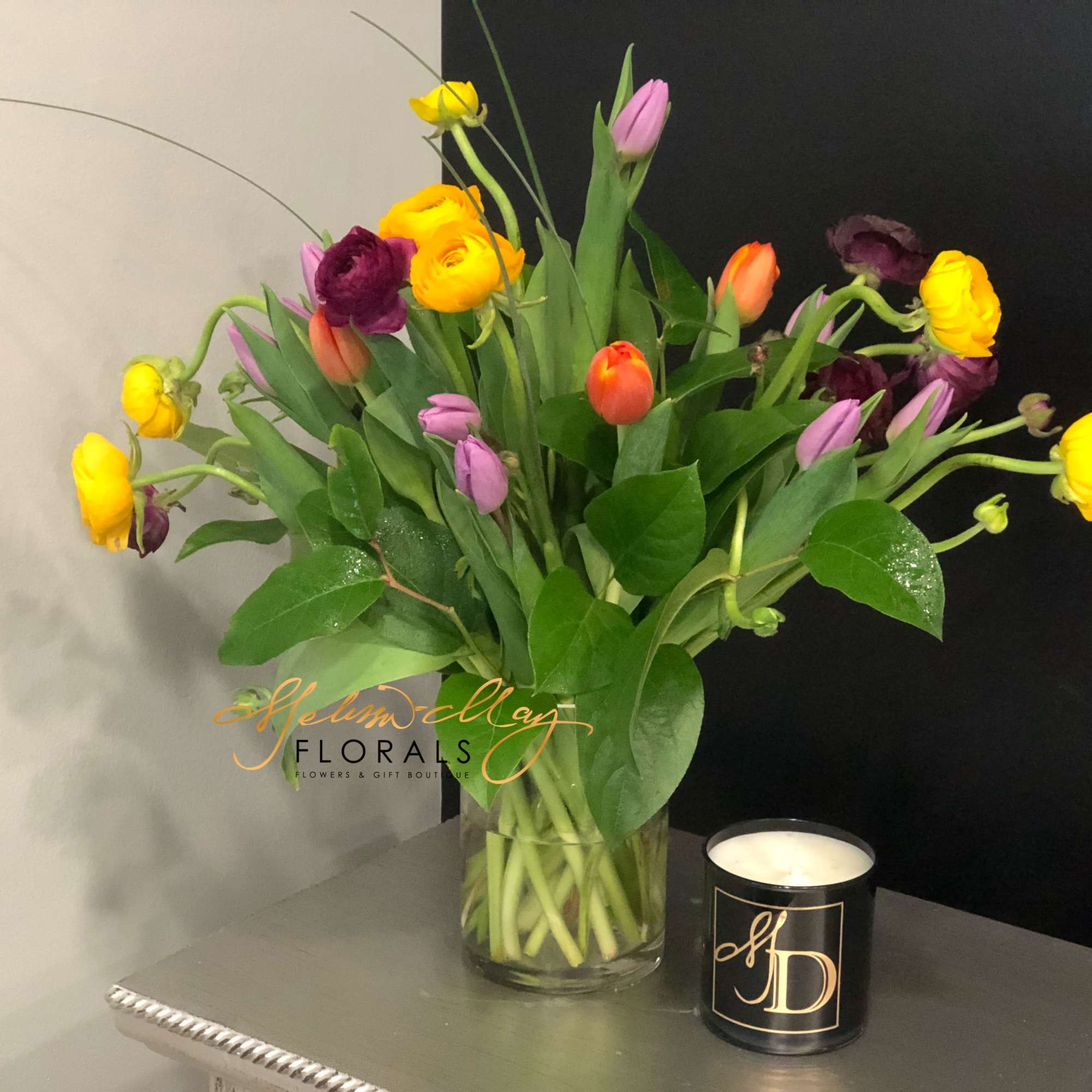 Its a garden of different colors ranunculus flowers. Nothing but fun flowers