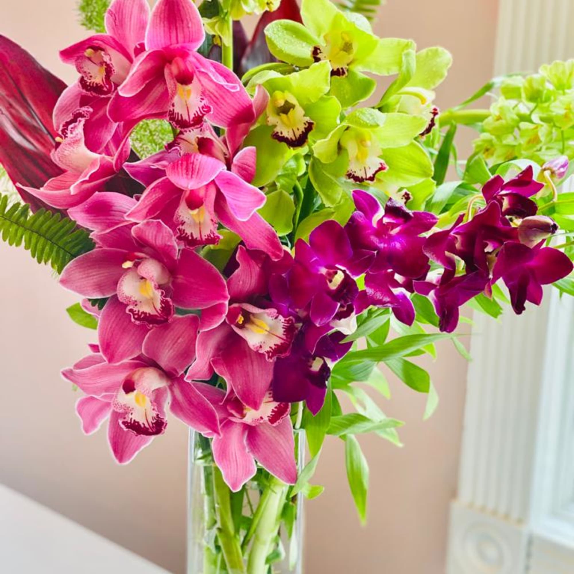 A lush and playful creation that can brighten anyone&rsquo;s day. This stunning