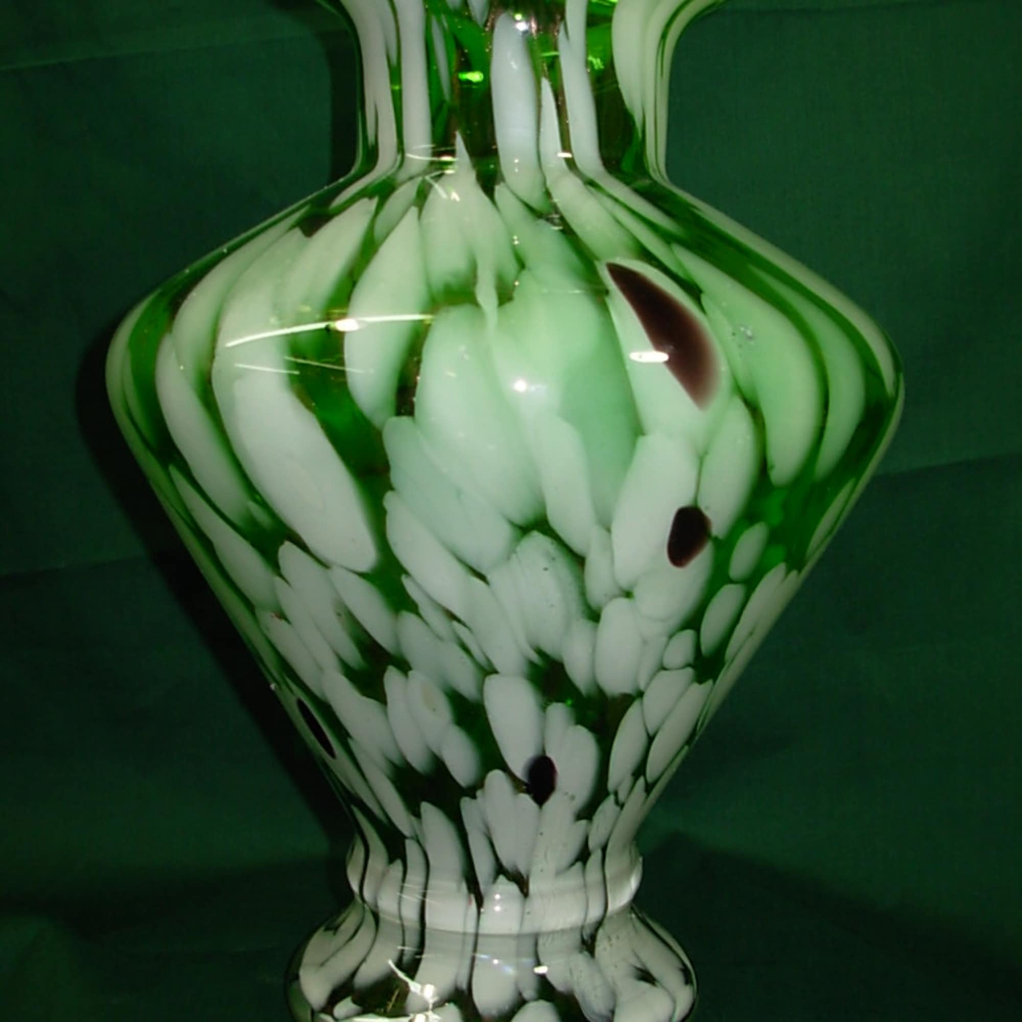 GREEN ART GLASS VASE NEW-G55 in Sumter, SC | Newton's