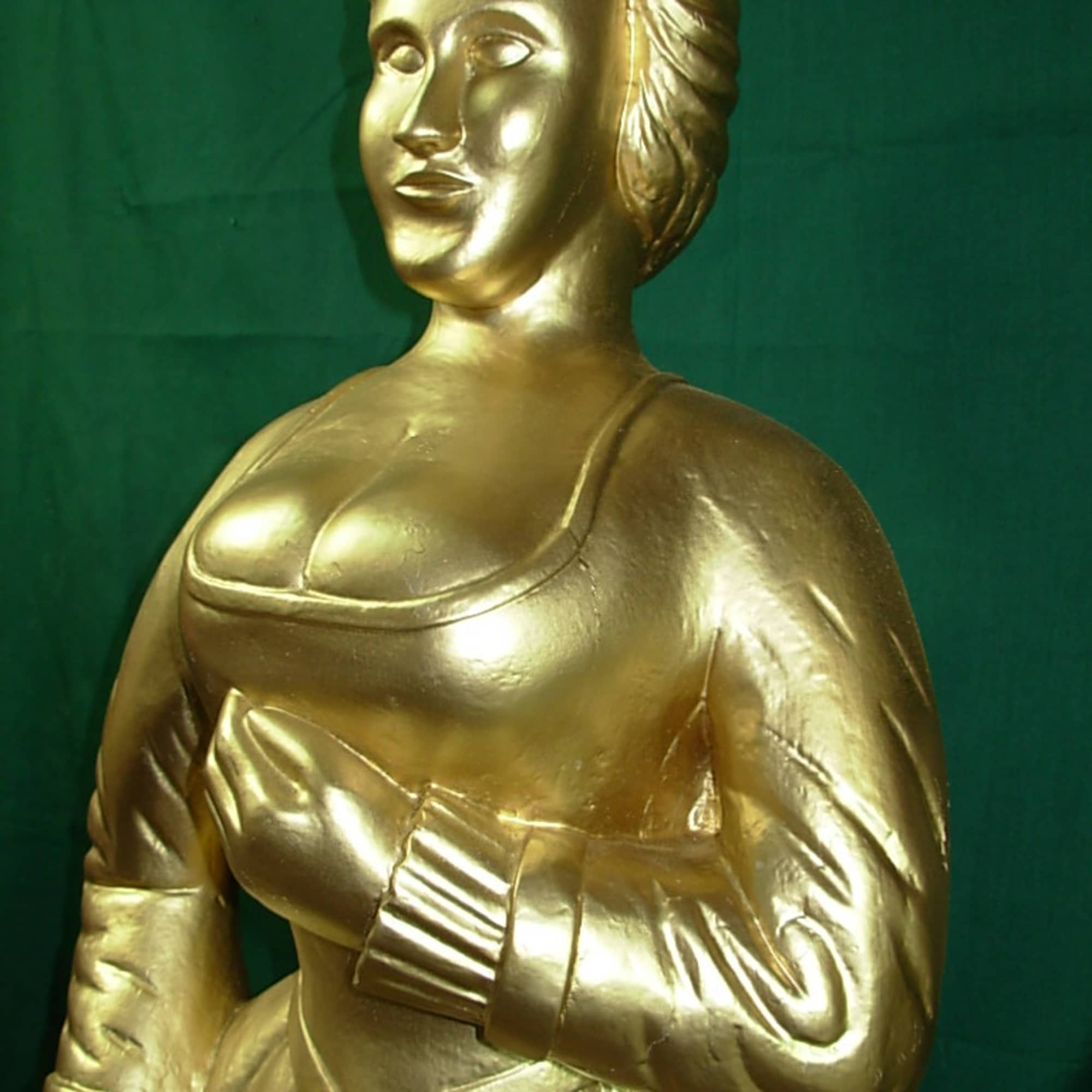 This  ANTIQUE STATUE is of  ( we think ) 