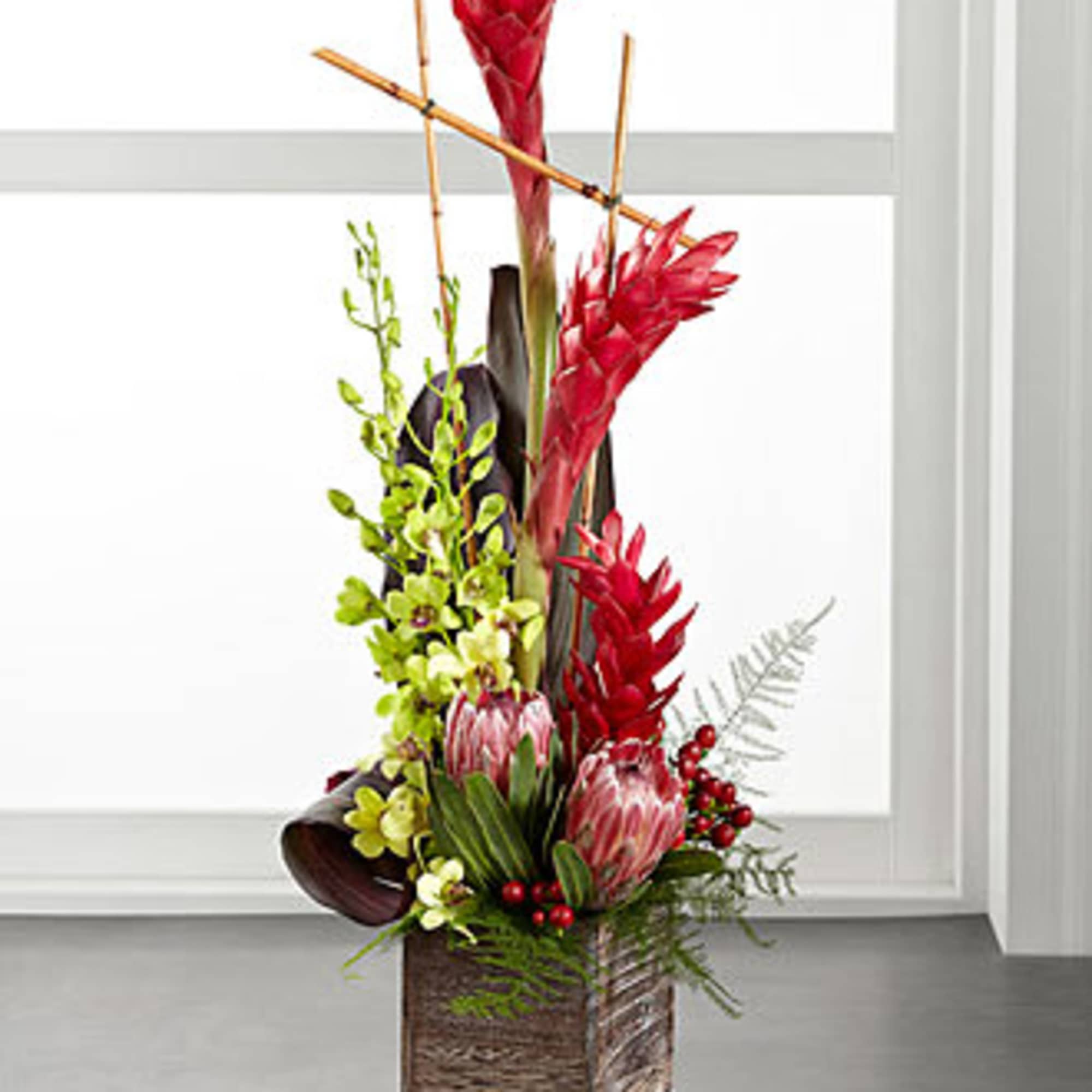Send the tropics to someone special. With this unique arrangement of all