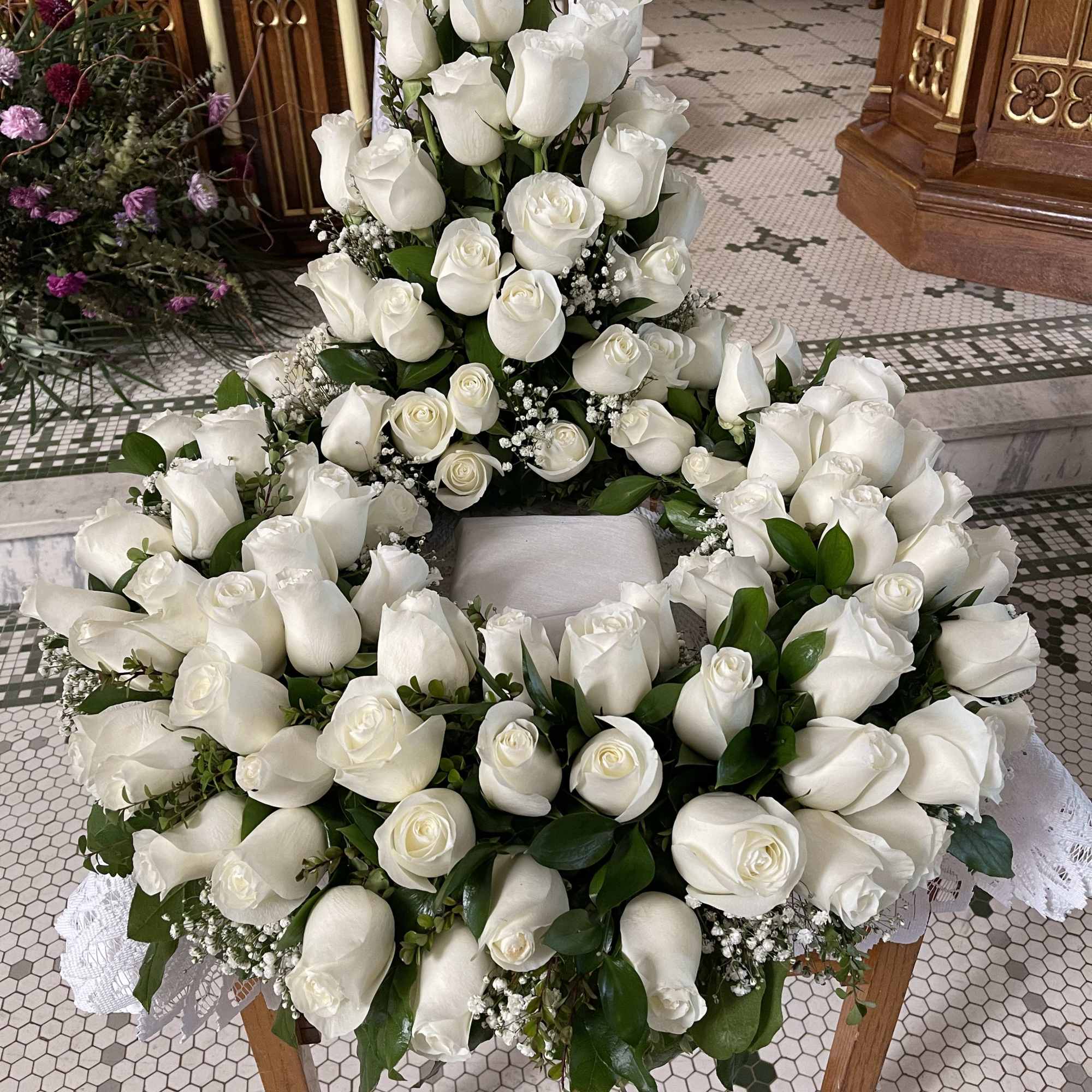 Made out of white roses only approximately 7 dozen  Made out of white roses only approximately 7 dozen