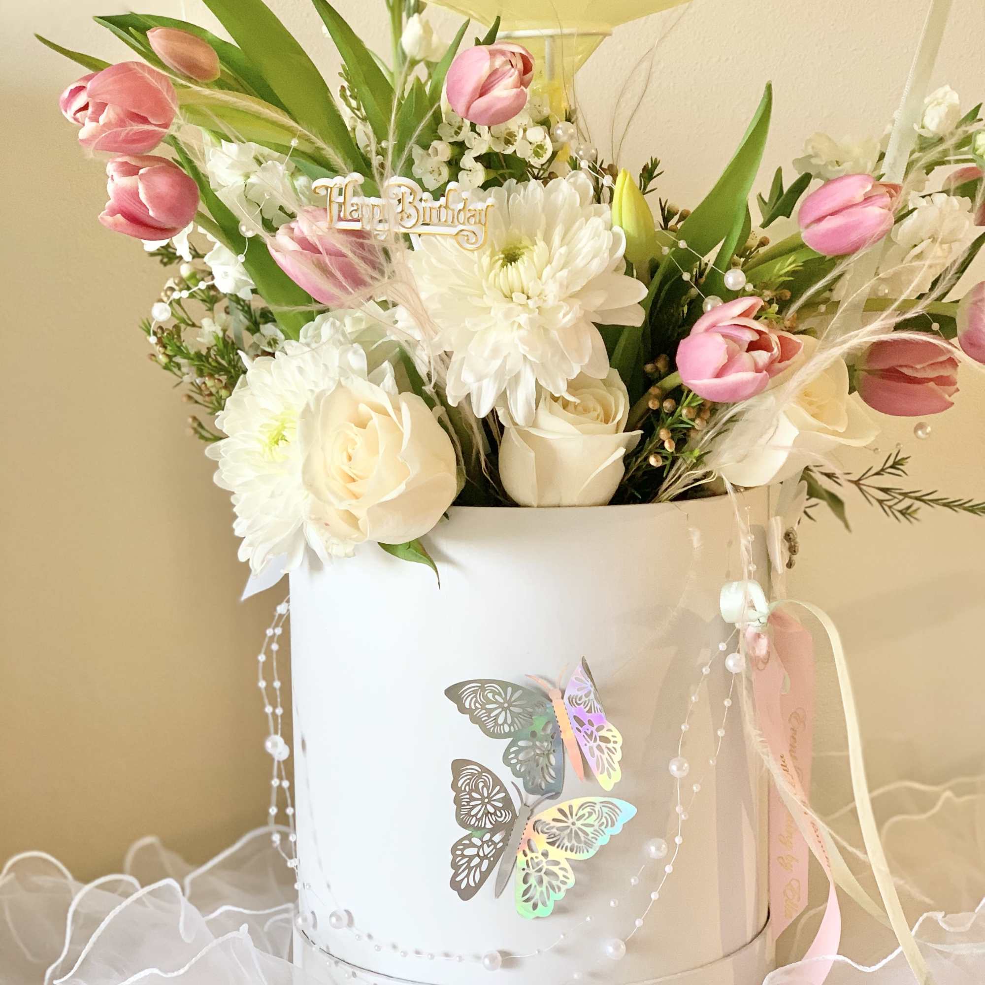 Bubble balloon flower arrangement. Choose your own pallet. Arrangement will be delivered