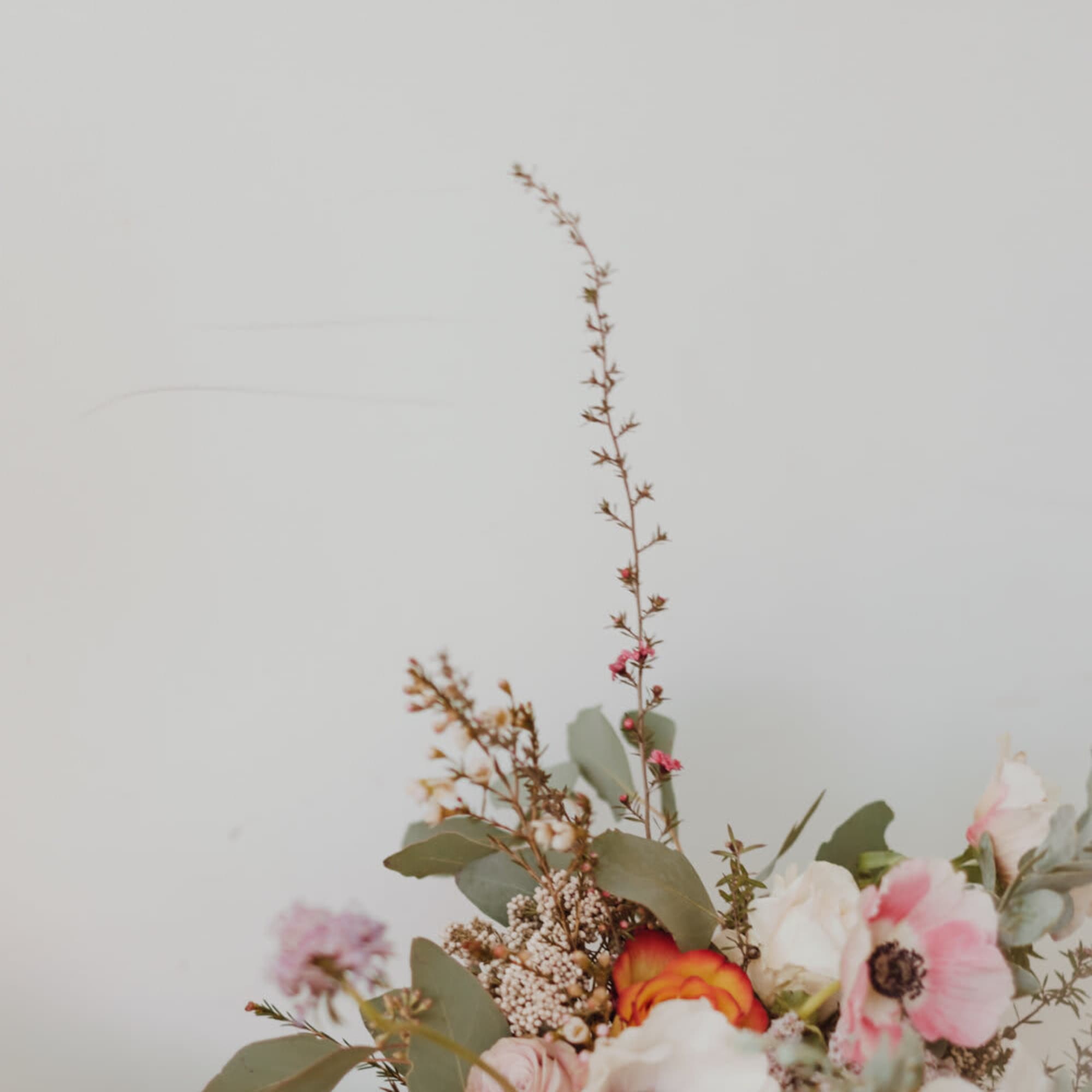 Custom-made floral arrangements to bring timeless beauty into your everyday life. Work