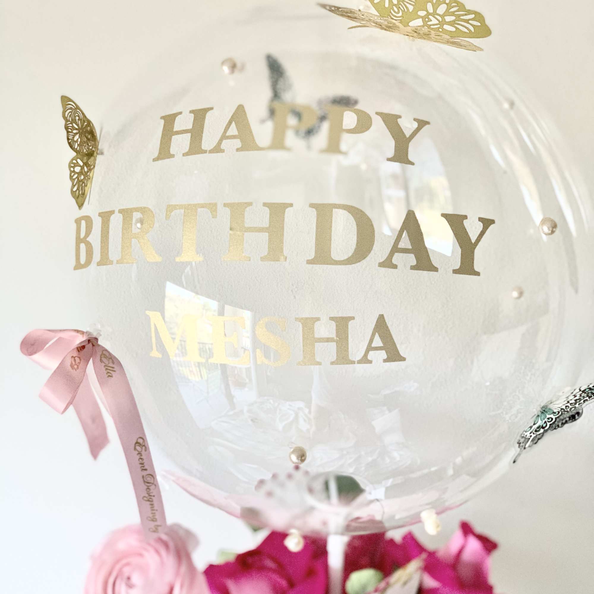 Please let us know what you wish to say on the balloon.